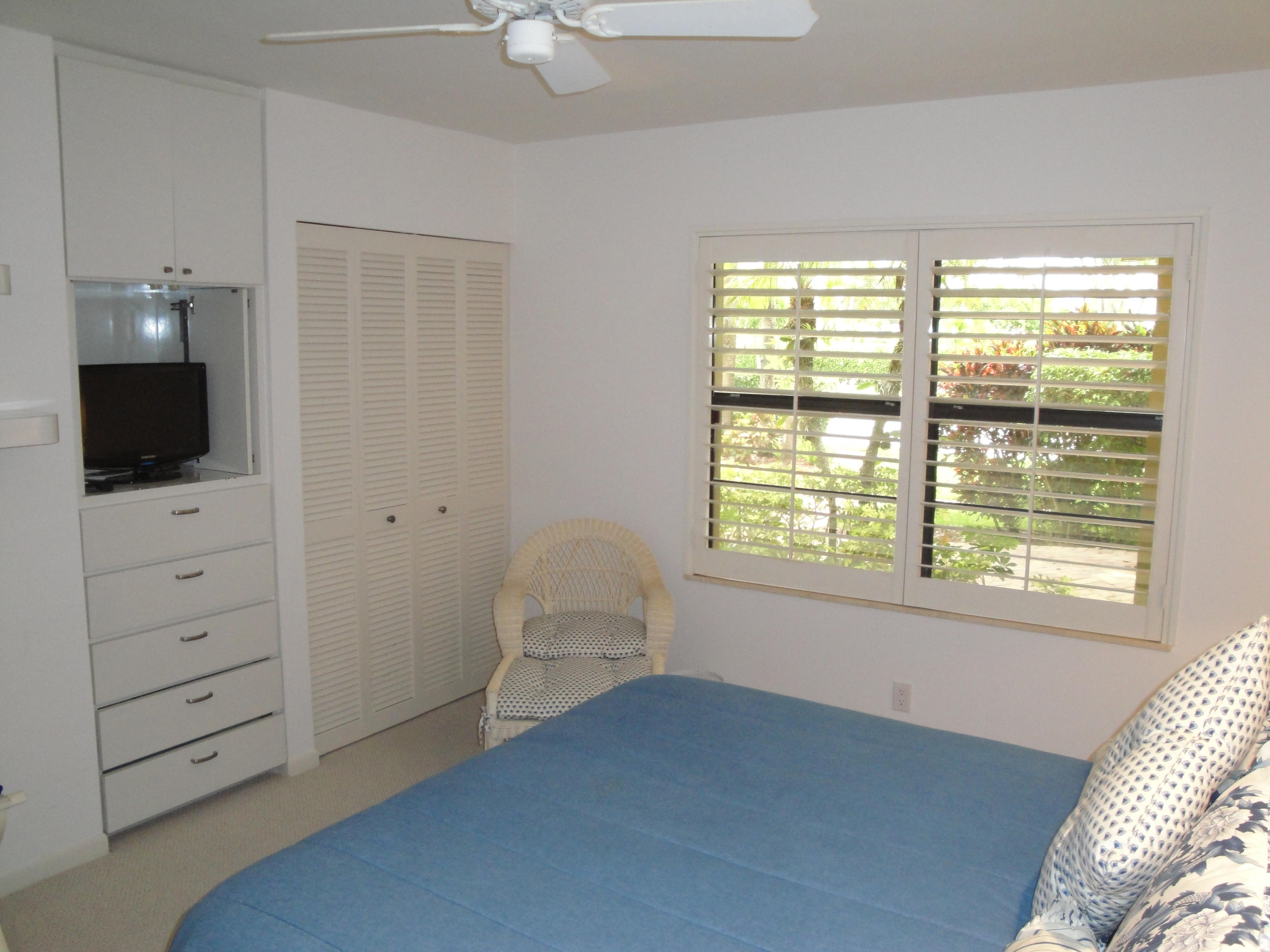 EASTGATE II AT HUNTERS RUN CONDO - Residential