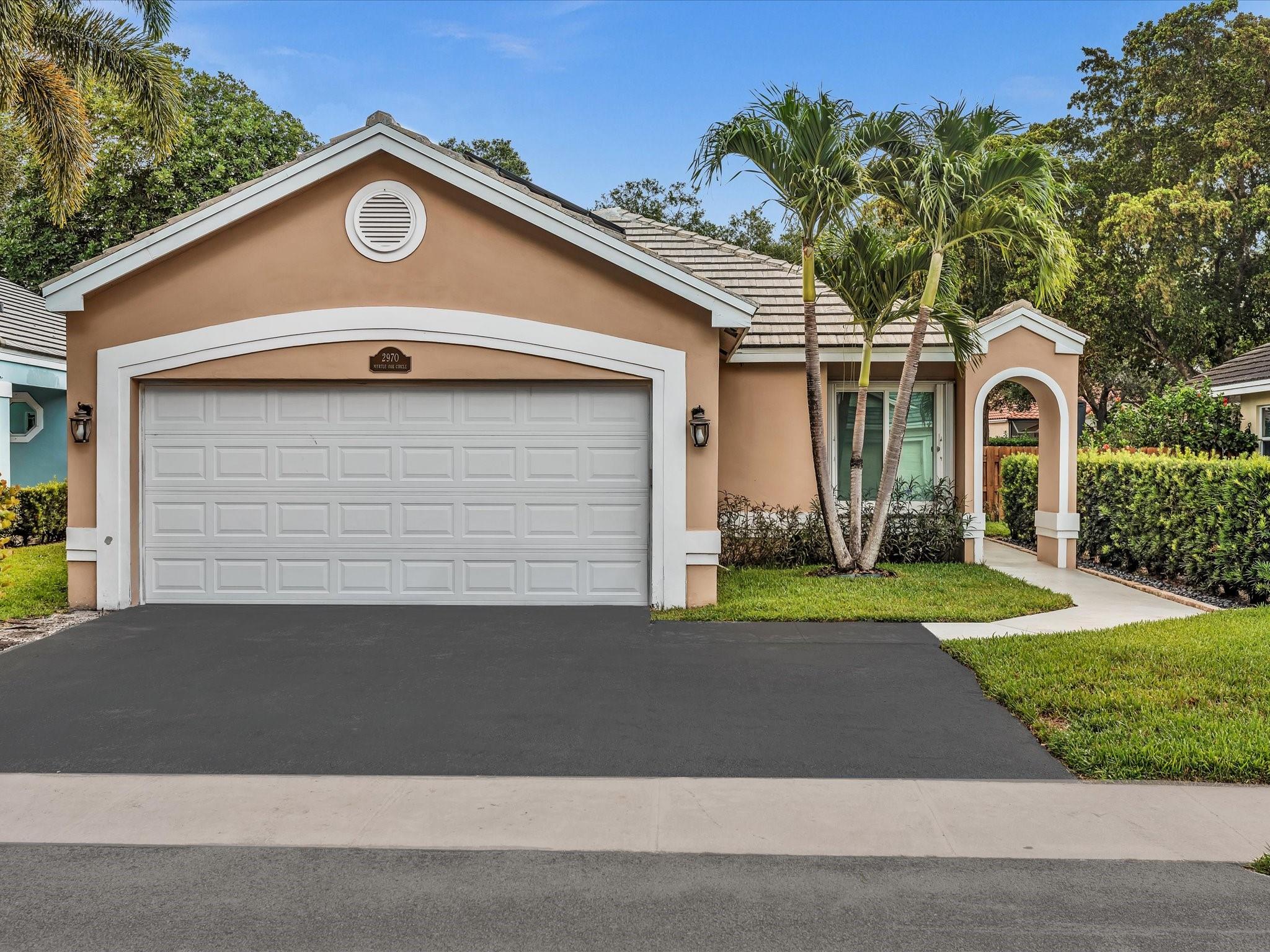 2970 Myrtle Oak Cir
