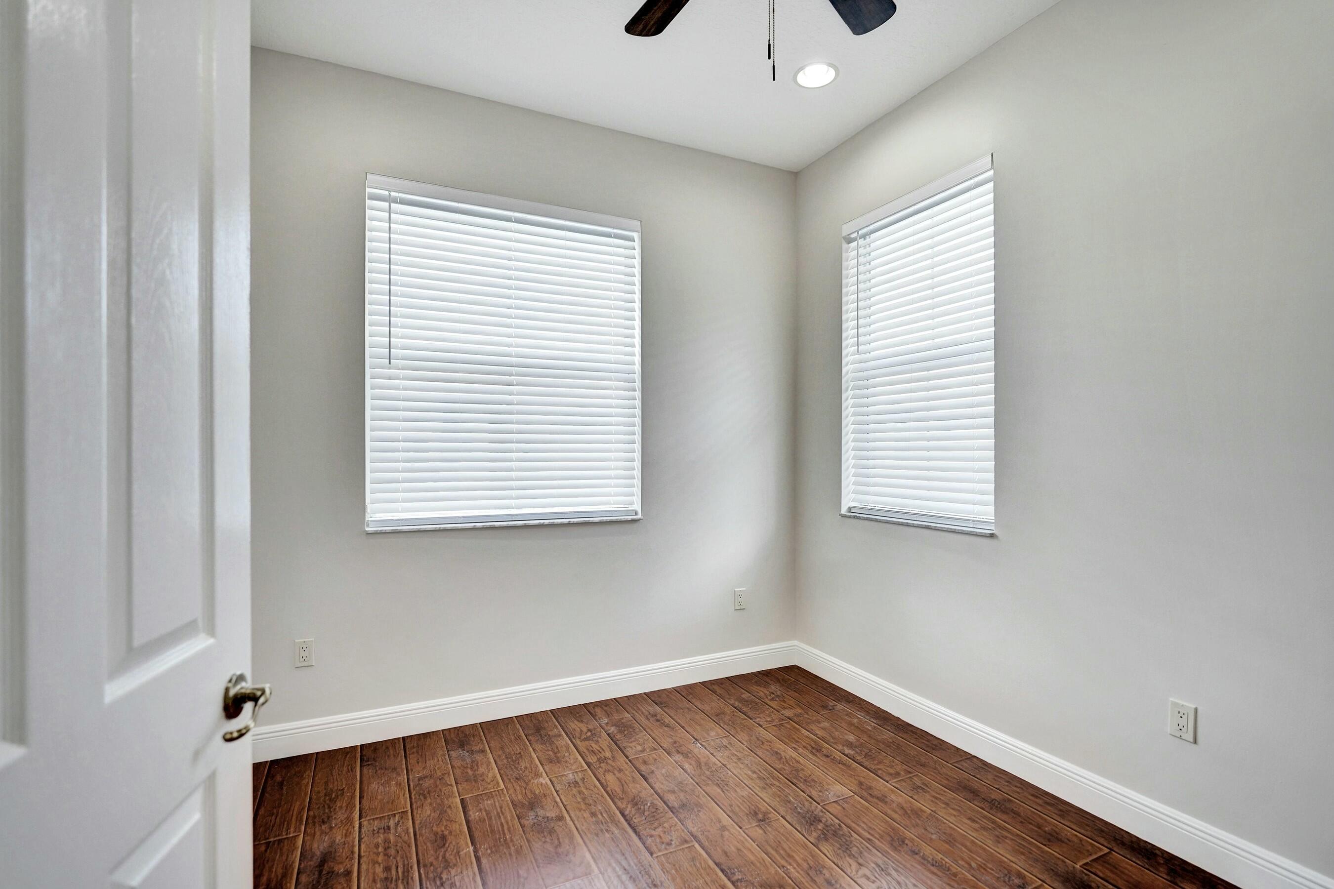 RENAISSANCE COMMONS PUD - Residential Lease