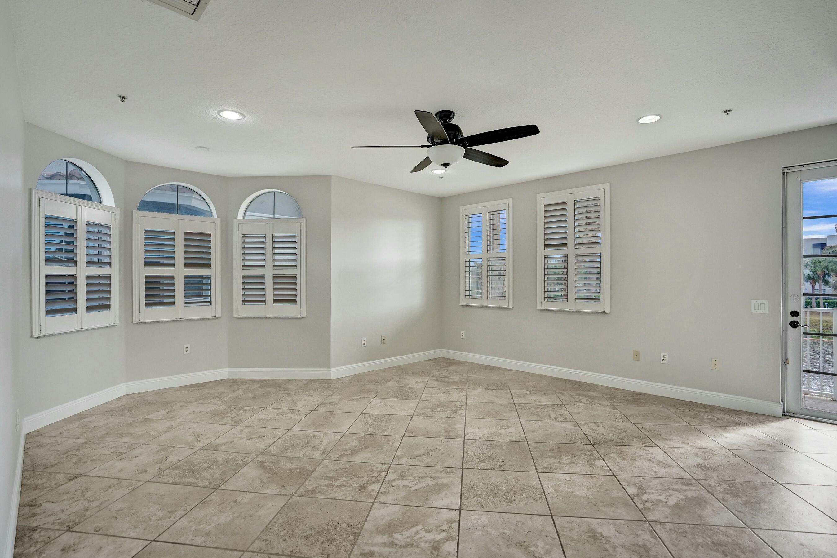 RENAISSANCE COMMONS PUD - Residential Lease