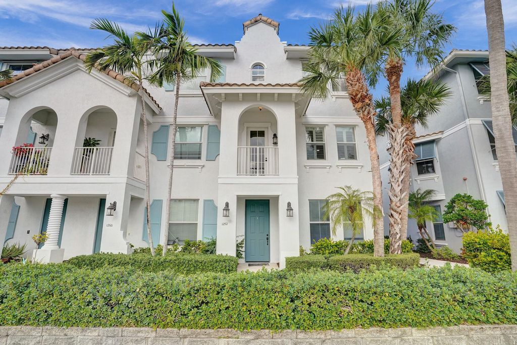 Photo of 1252 Piazza Antinori, Boynton Beach, FL 33426 (MLS # R11165474)