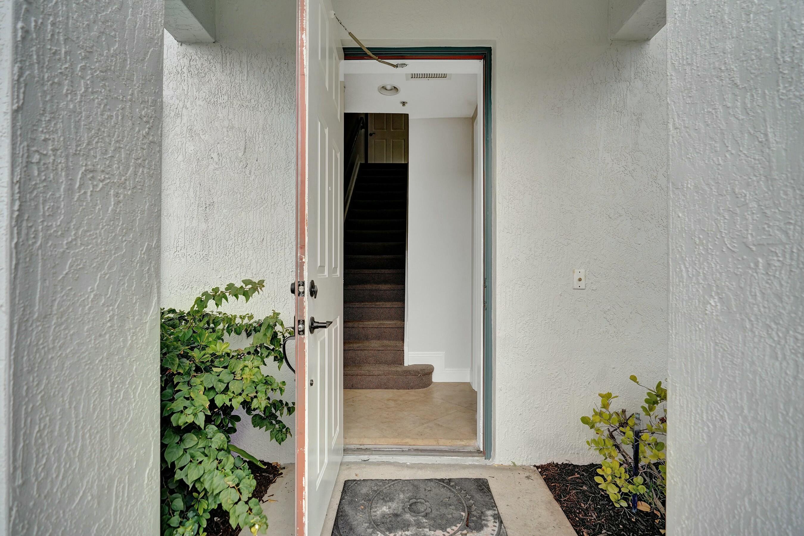 RENAISSANCE COMMONS PUD - Residential Lease