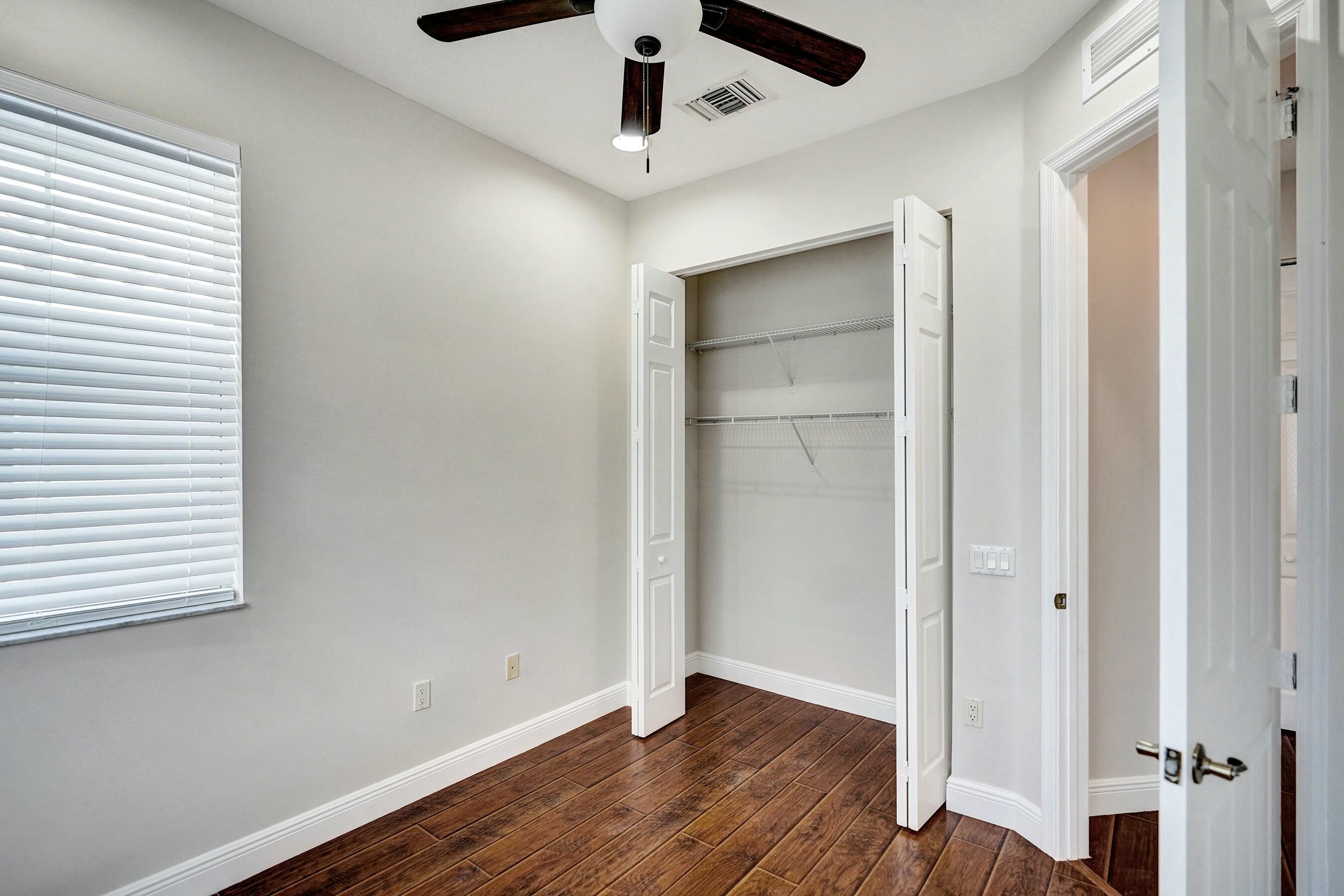 RENAISSANCE COMMONS PUD - Residential Lease