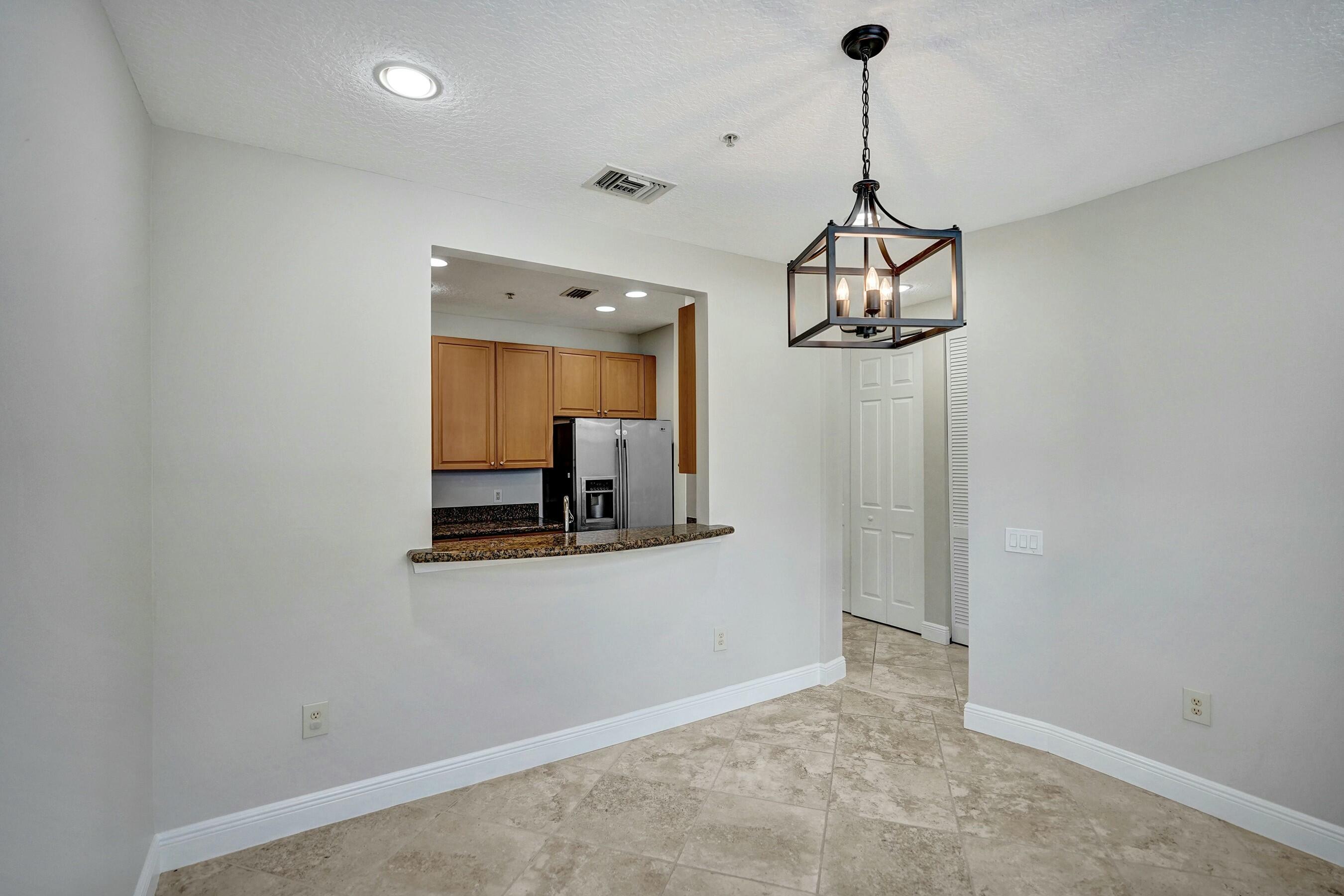 RENAISSANCE COMMONS PUD - Residential Lease