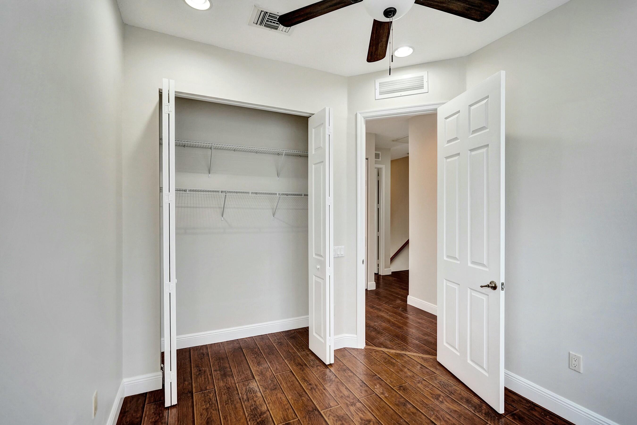 RENAISSANCE COMMONS PUD - Residential Lease