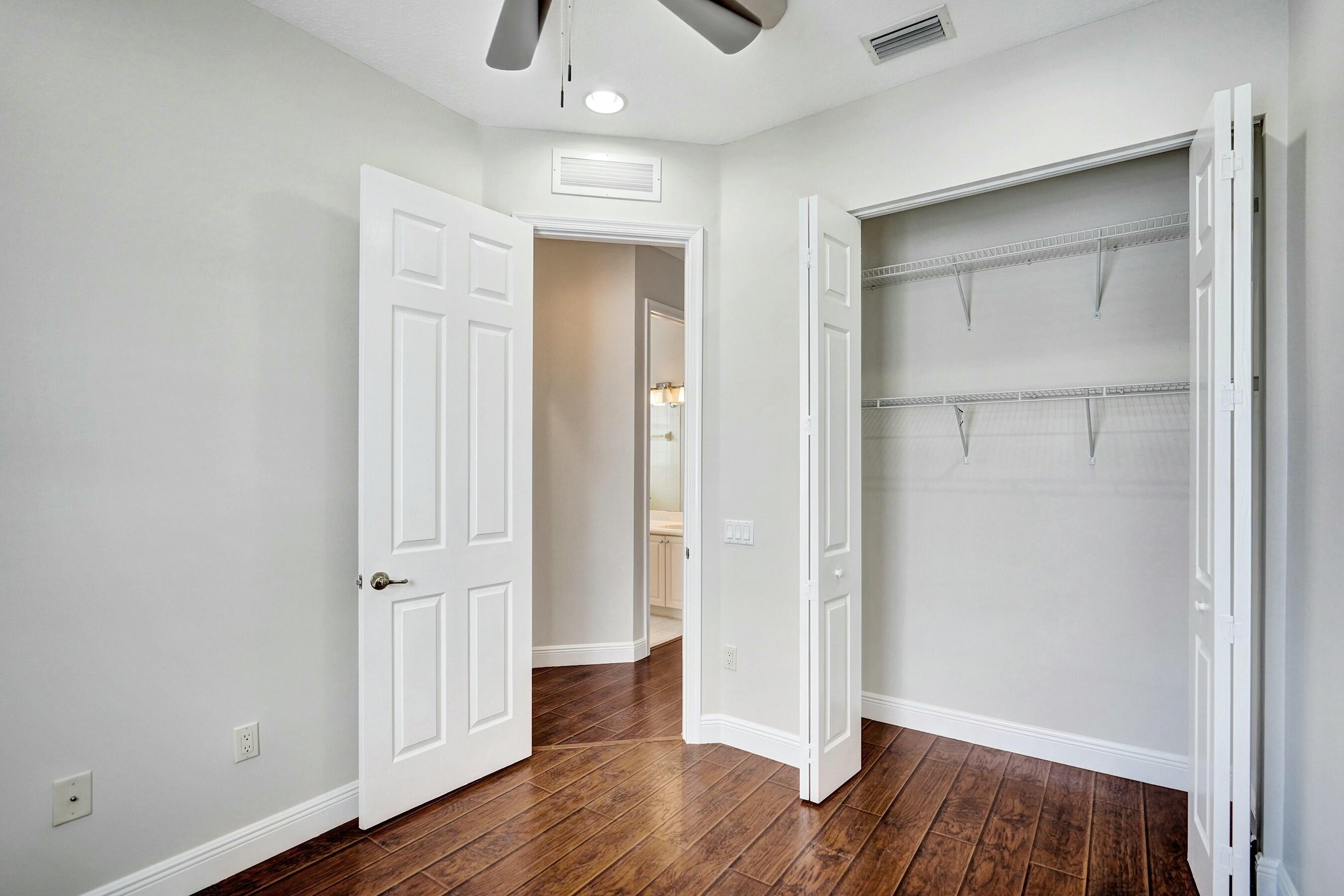 RENAISSANCE COMMONS PUD - Residential Lease