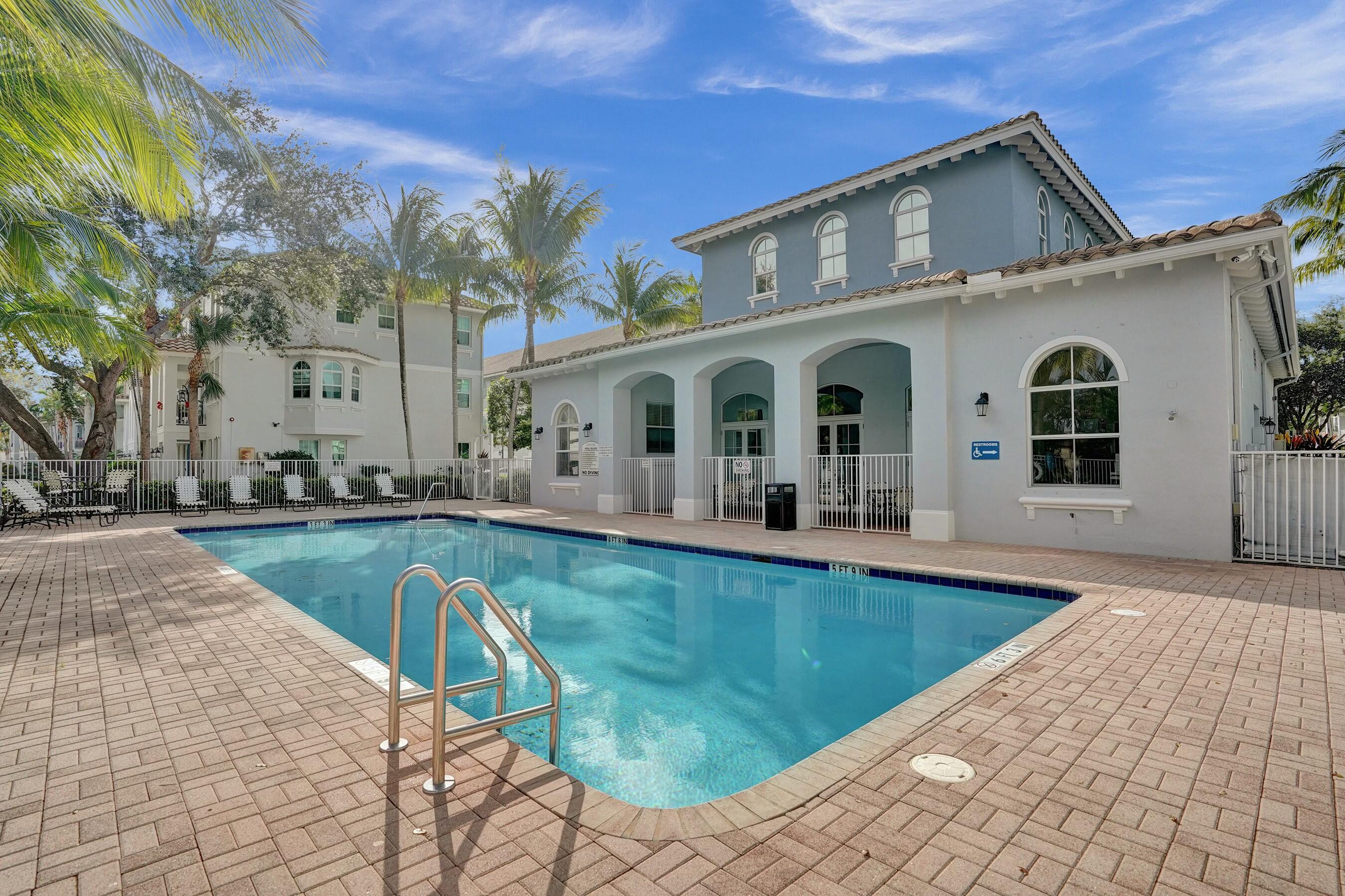 RENAISSANCE COMMONS PUD - Residential Lease