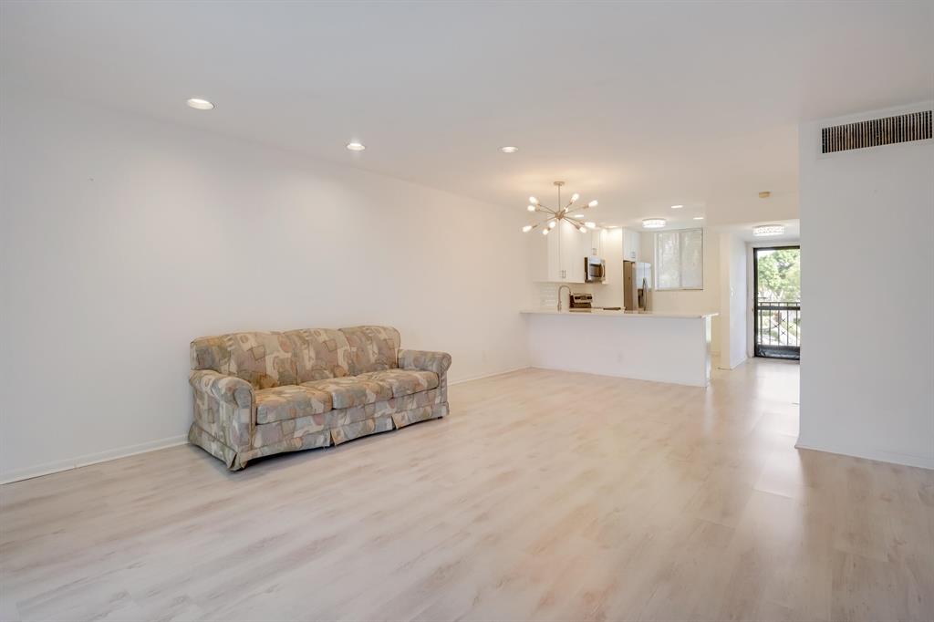 FOUNTAINS OF PALM BEACH CONDO 2 - Residential