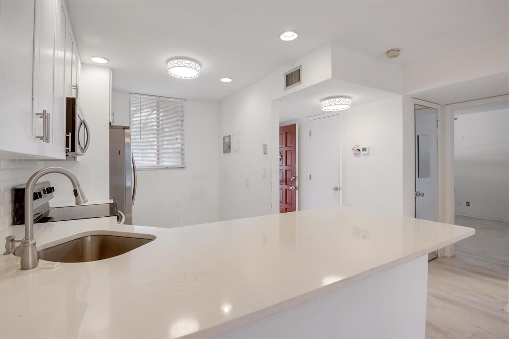 FOUNTAINS OF PALM BEACH CONDO 2 - Residential