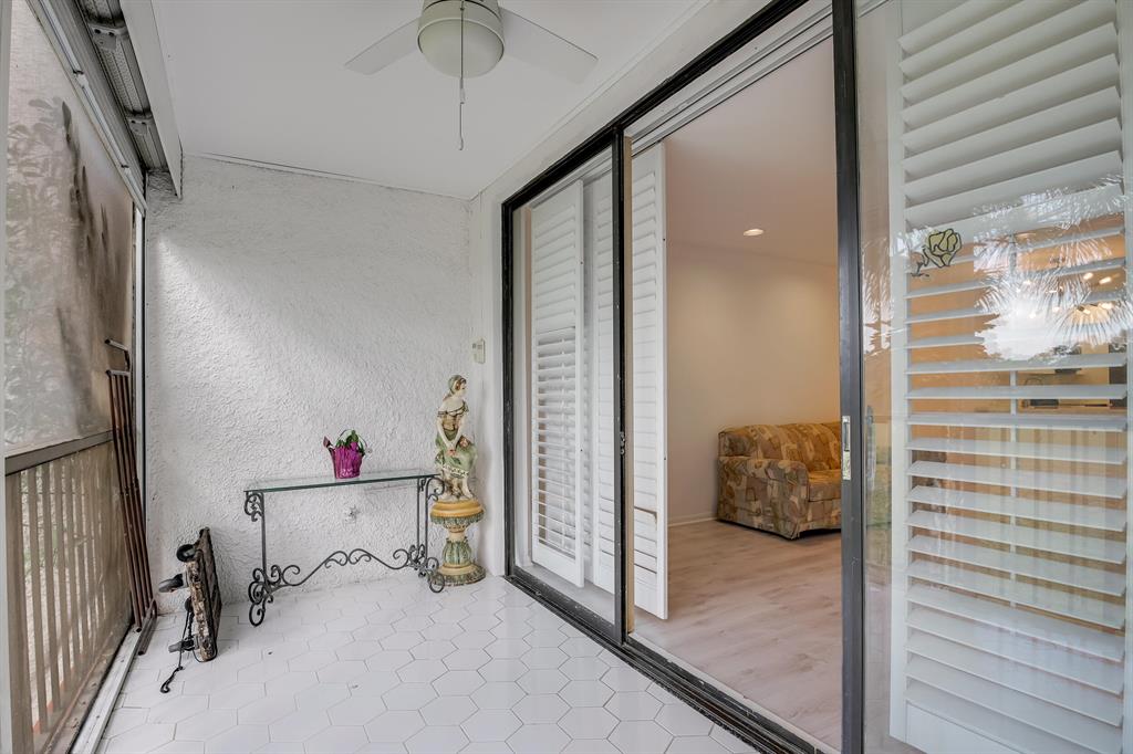 FOUNTAINS OF PALM BEACH CONDO 2 - Residential