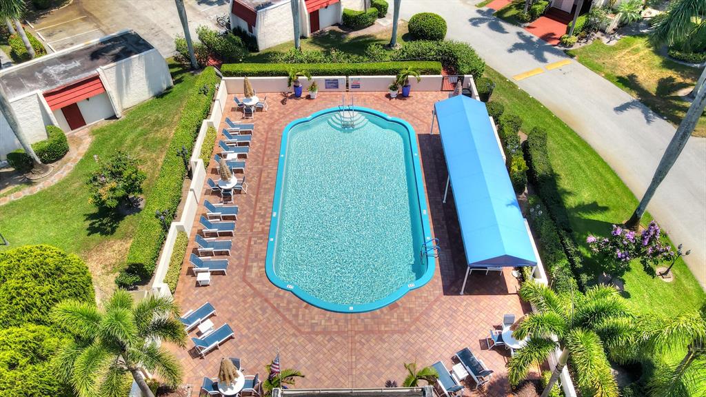 FOUNTAINS OF PALM BEACH CONDO 2 - Residential