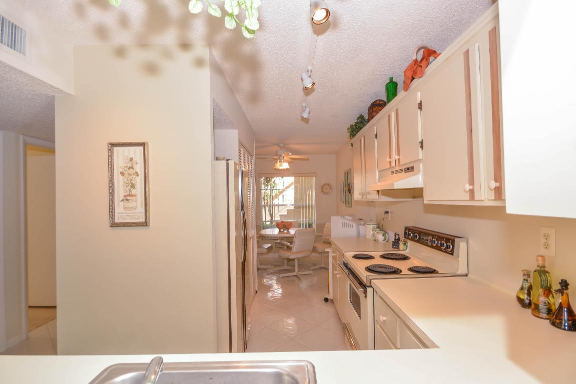 Palm Greens at Villa Del Ray - Residential