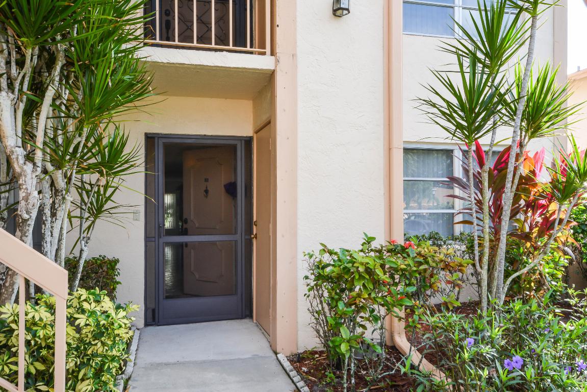 Palm Greens at Villa Del Ray - Residential