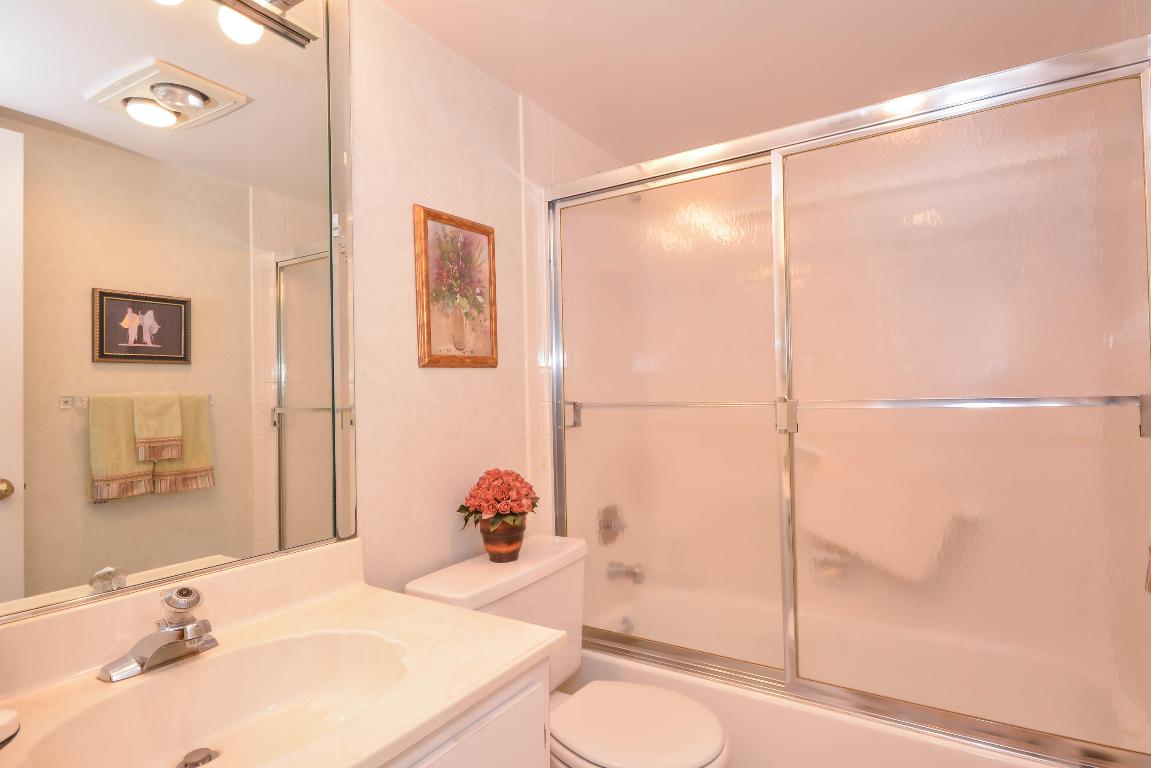 Palm Greens at Villa Del Ray - Residential