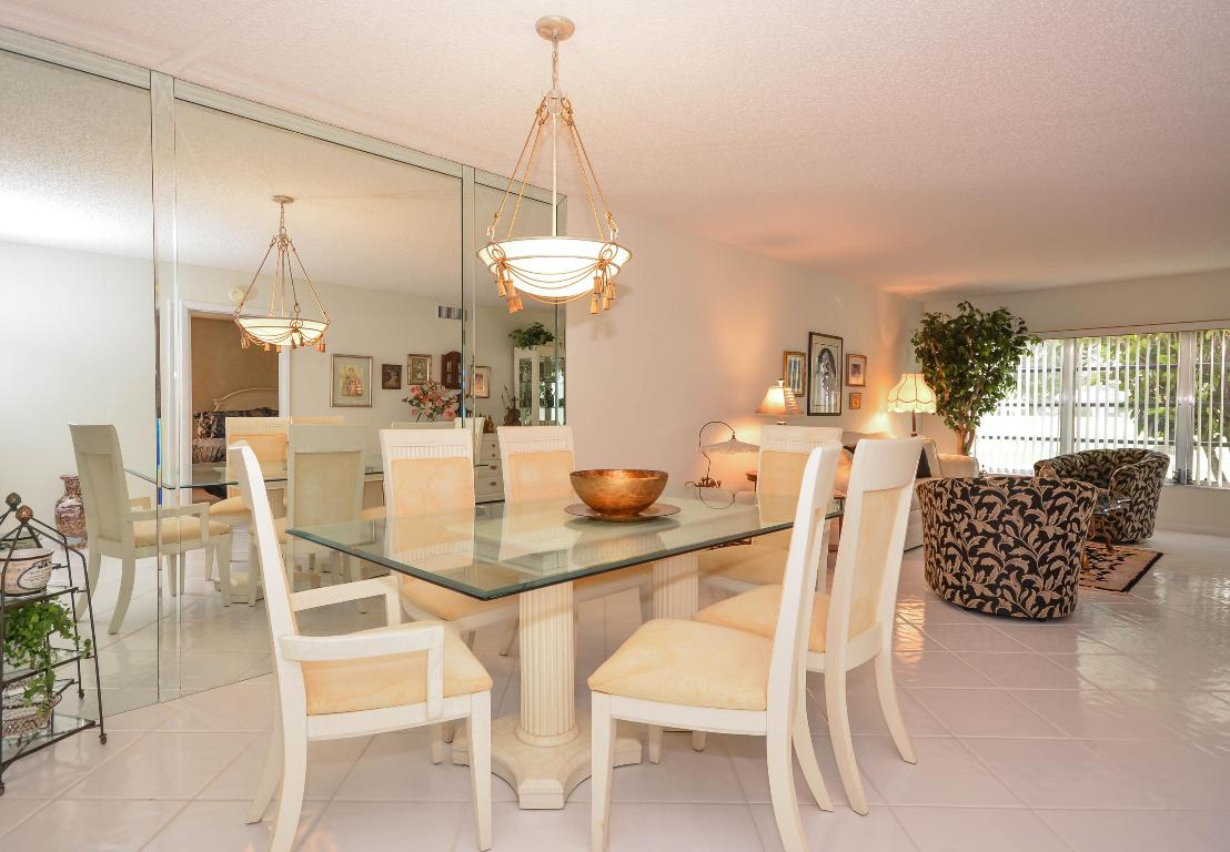 Palm Greens at Villa Del Ray - Residential