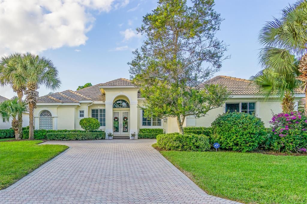 Photo of 8045 Links Way Way, Port St Lucie, FL 34986 (MLS # R10764427)