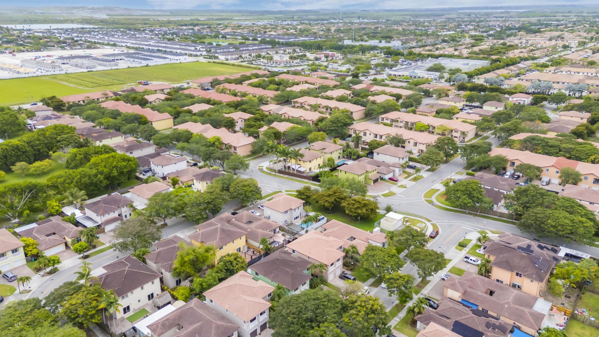 SILVER PALM HOMES - Residential