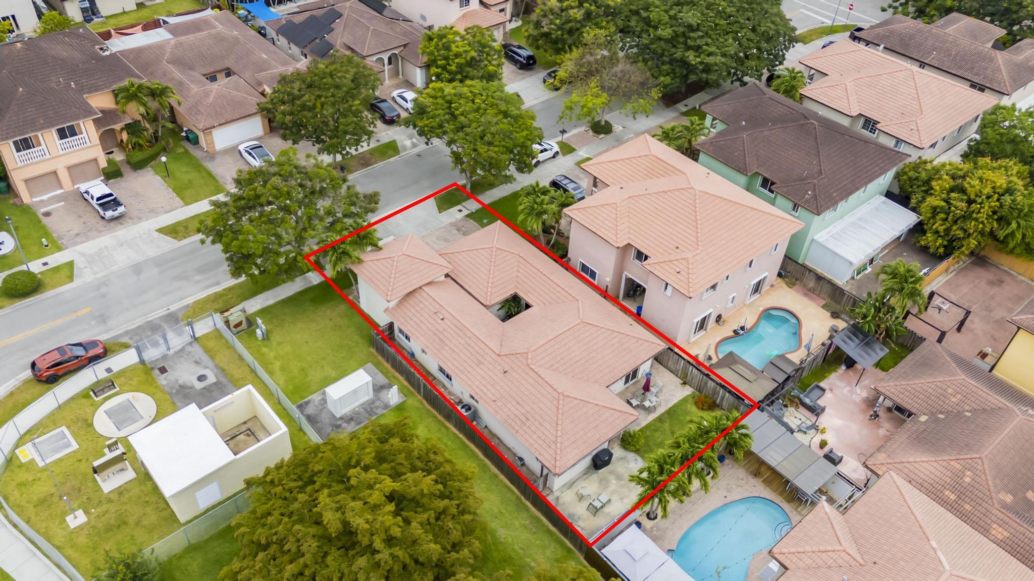 SILVER PALM HOMES - Residential