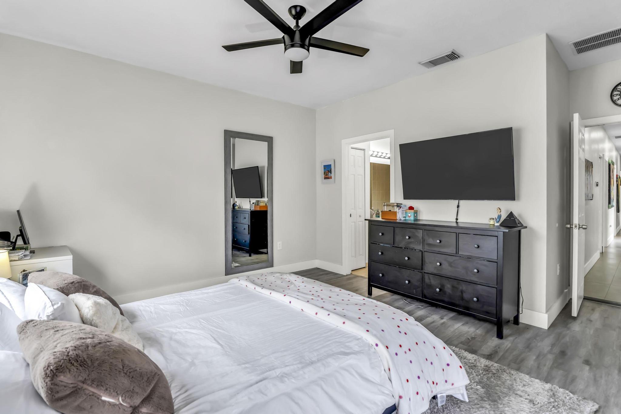 SILVER PALM HOMES - Residential