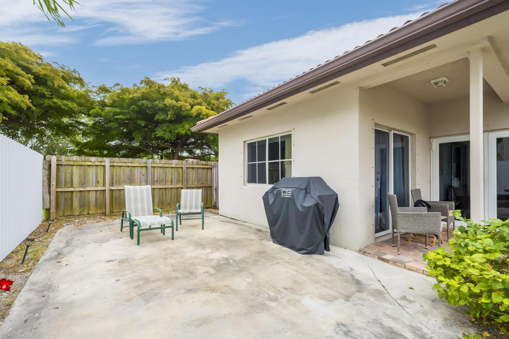 SILVER PALM HOMES - Residential