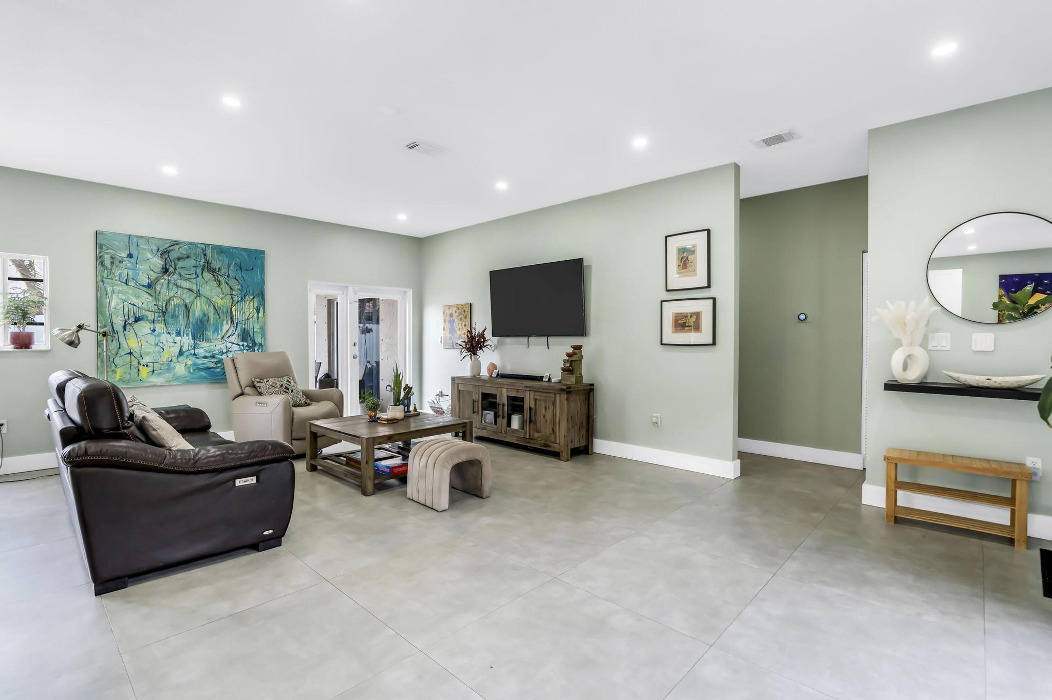 SILVER PALM HOMES - Residential