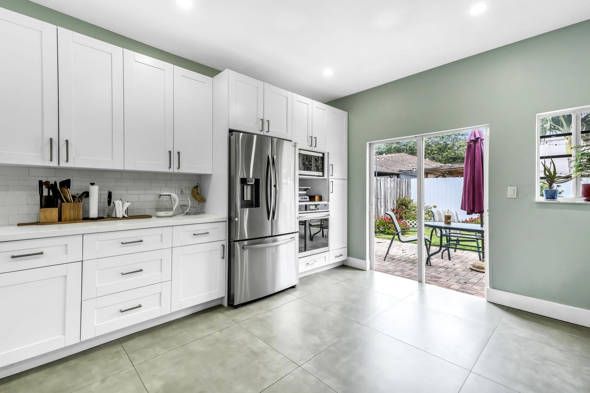 SILVER PALM HOMES - Residential