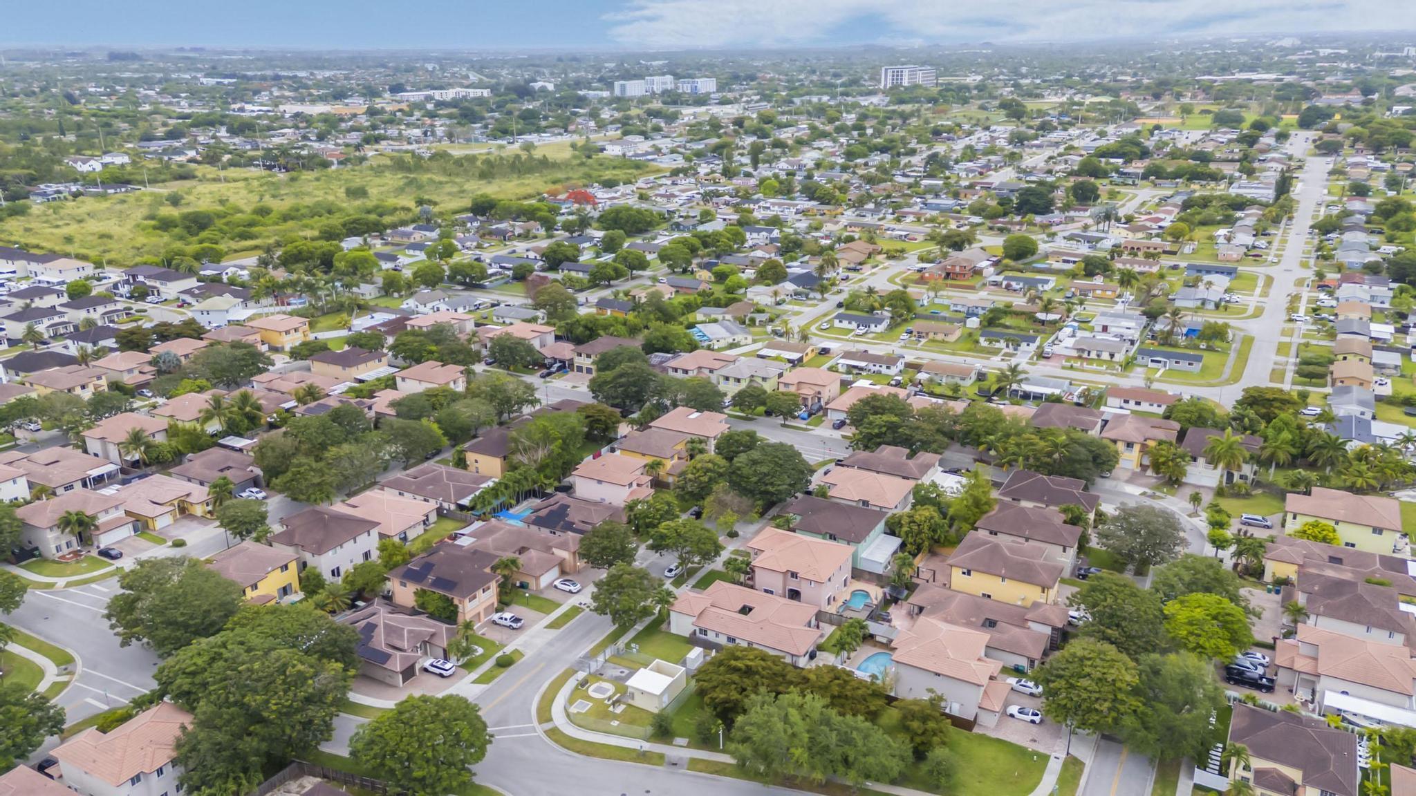 SILVER PALM HOMES - Residential