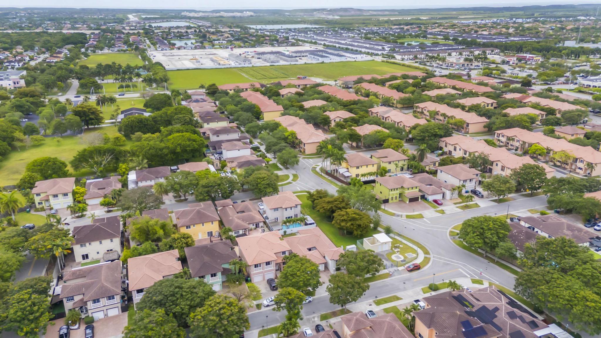 SILVER PALM HOMES - Residential