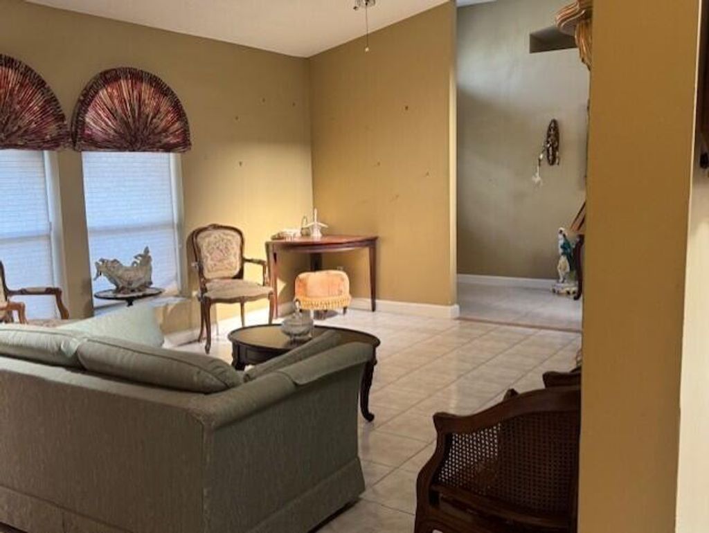 Photo of 1902 SE Dranson Circle, Port Saint Lucie, FL 34952 (MLS # R11083119)