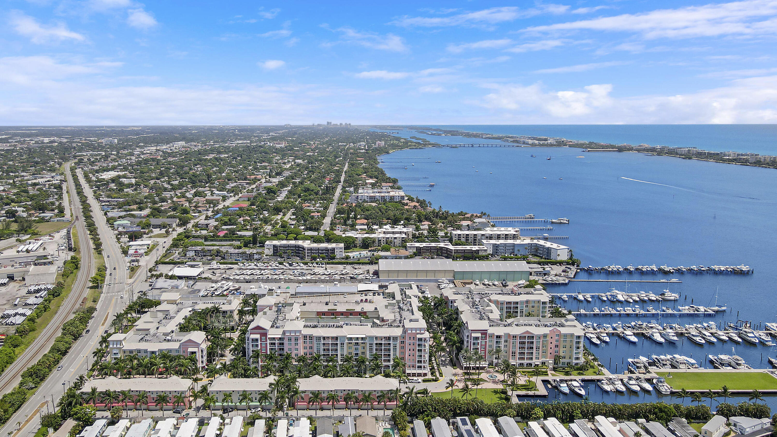 MOORINGS AT LANTANA CONDO 3 - Residential Lease