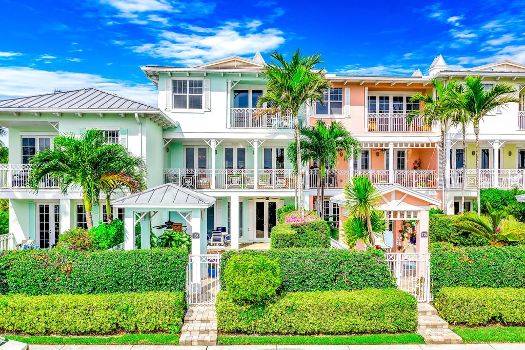 Photo of 138 Marine Way, Delray Beach, FL 33483 (MLS # B26002603)