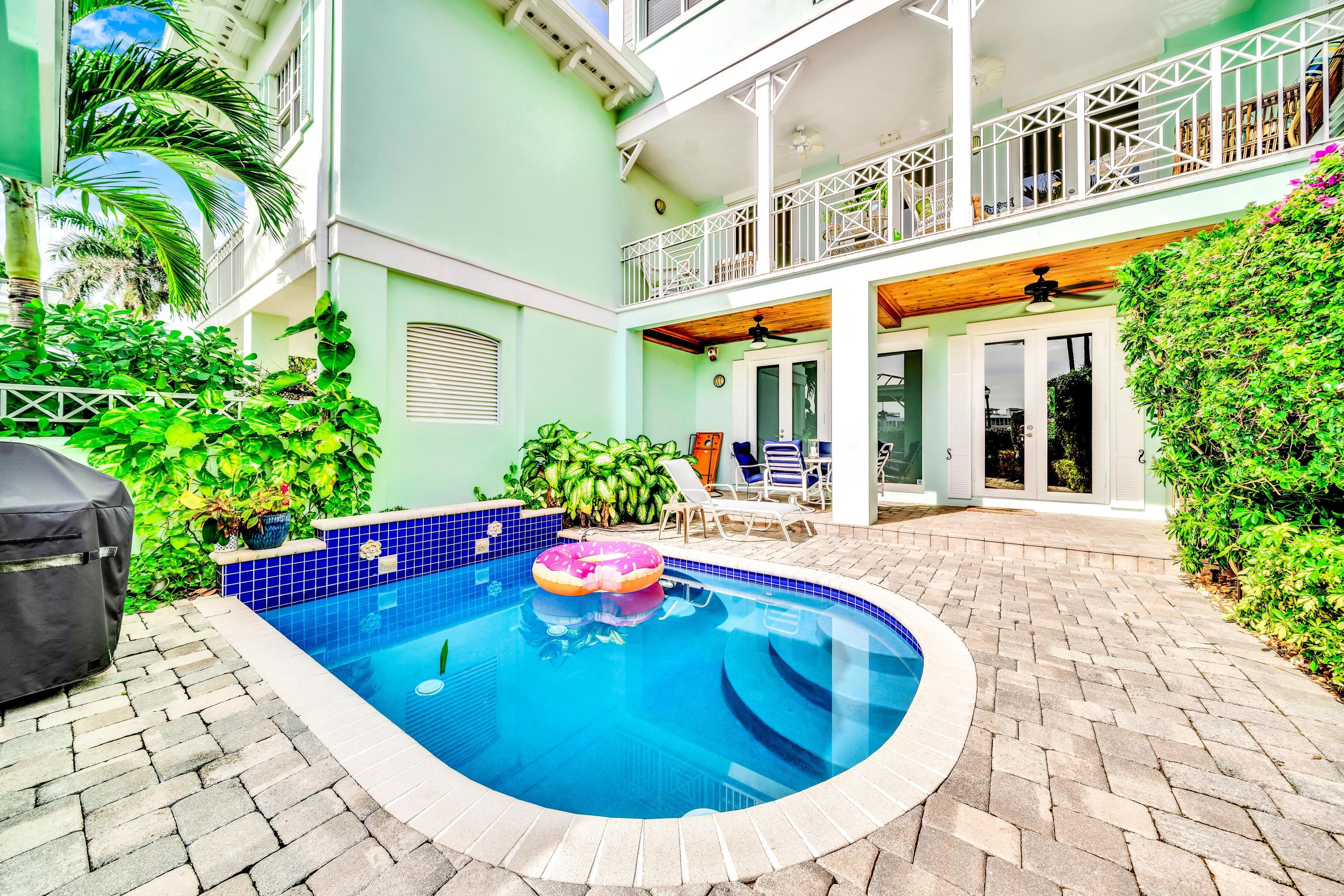 MARINA BAY - Residential Lease