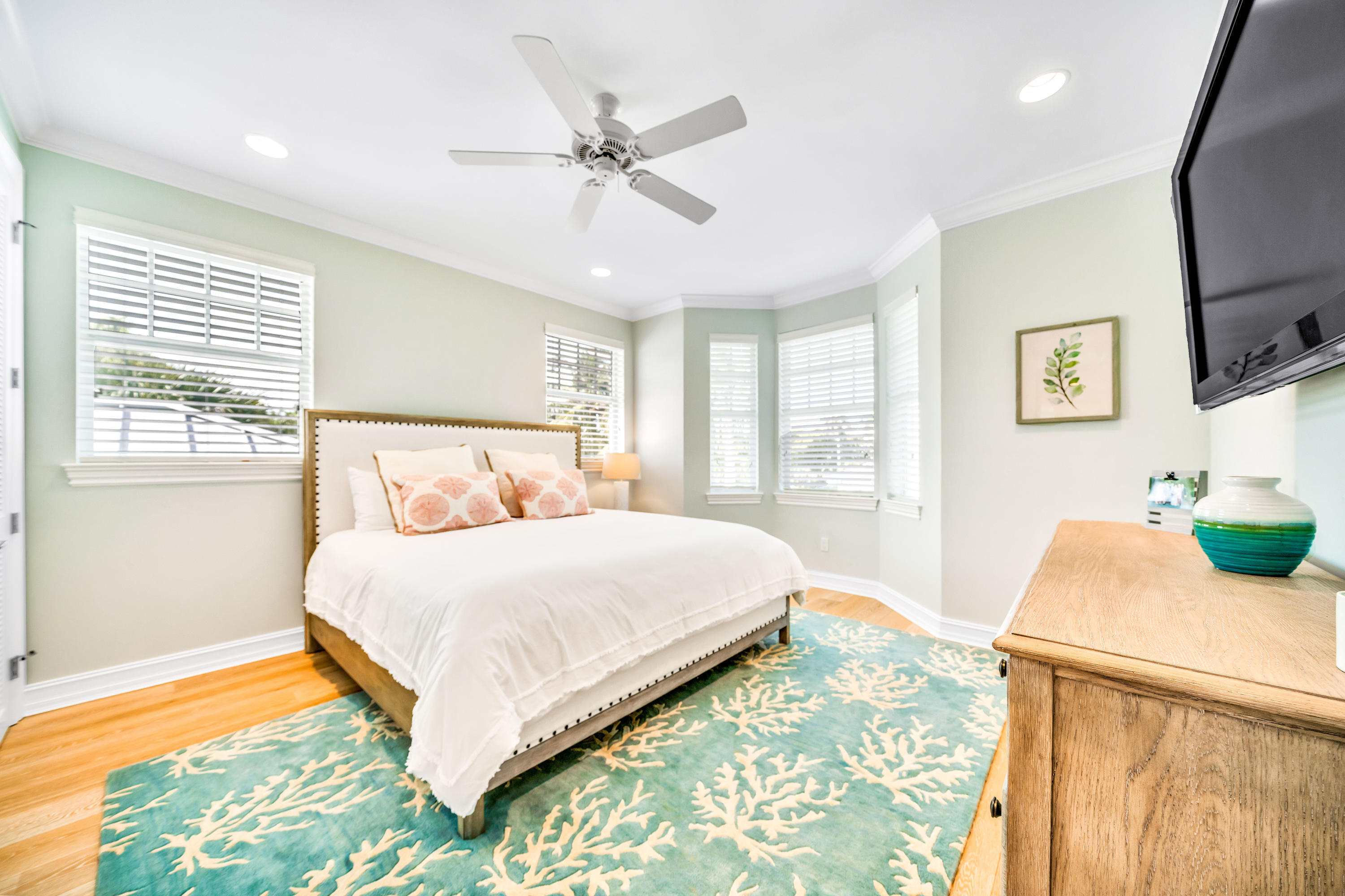 MARINA BAY - Residential Lease