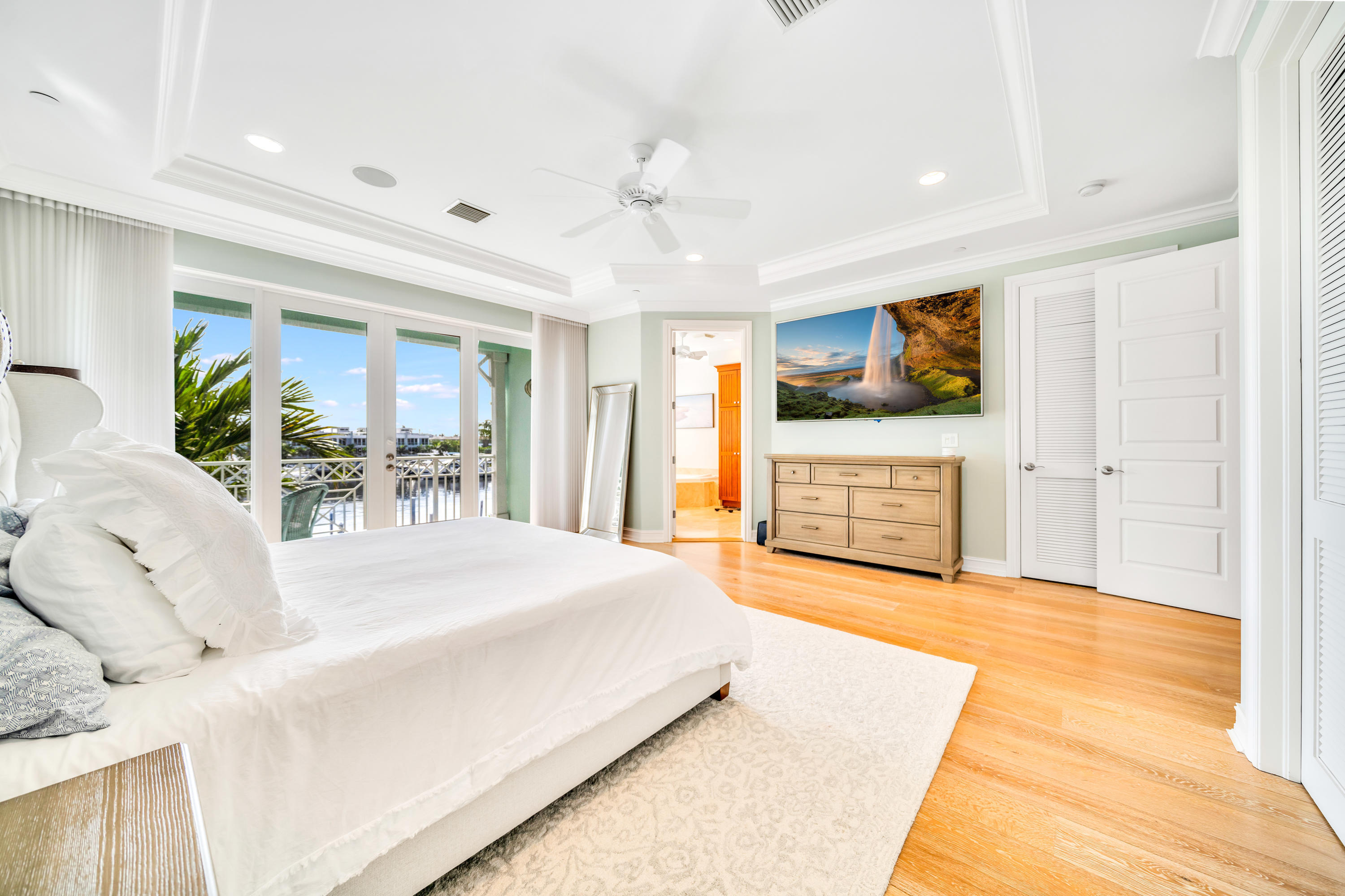 MARINA BAY - Residential Lease