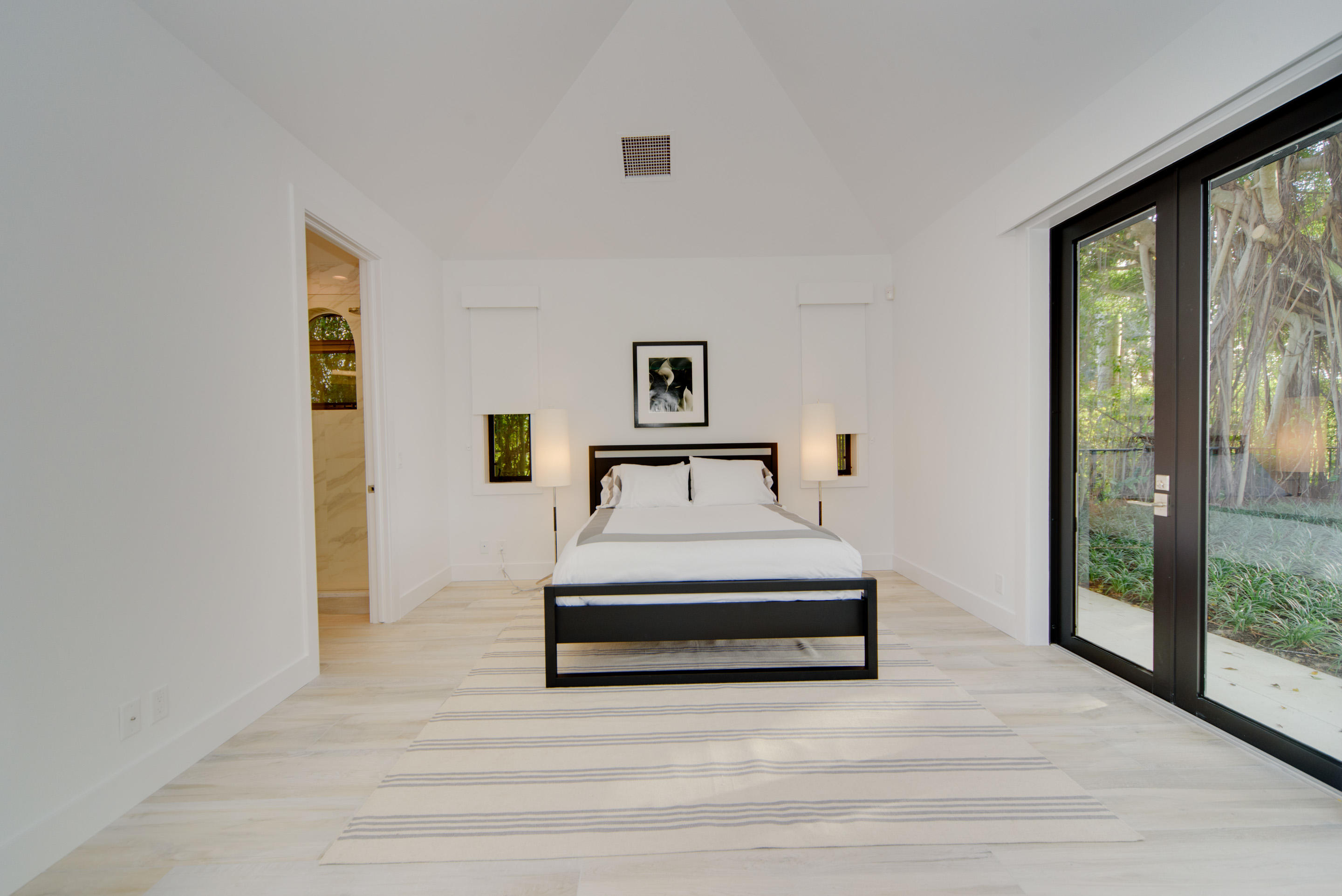 OAK TREE EST - Residential