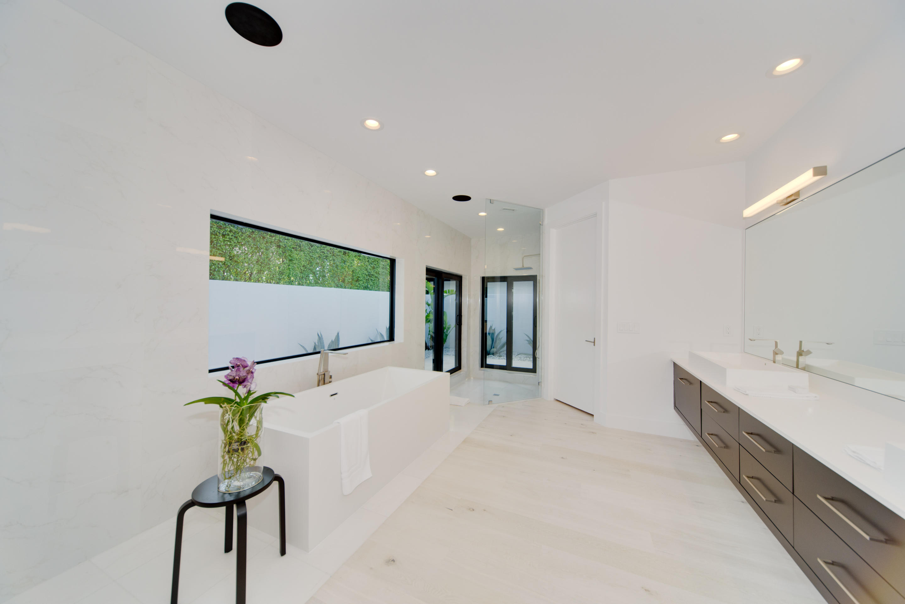 OAK TREE EST - Residential