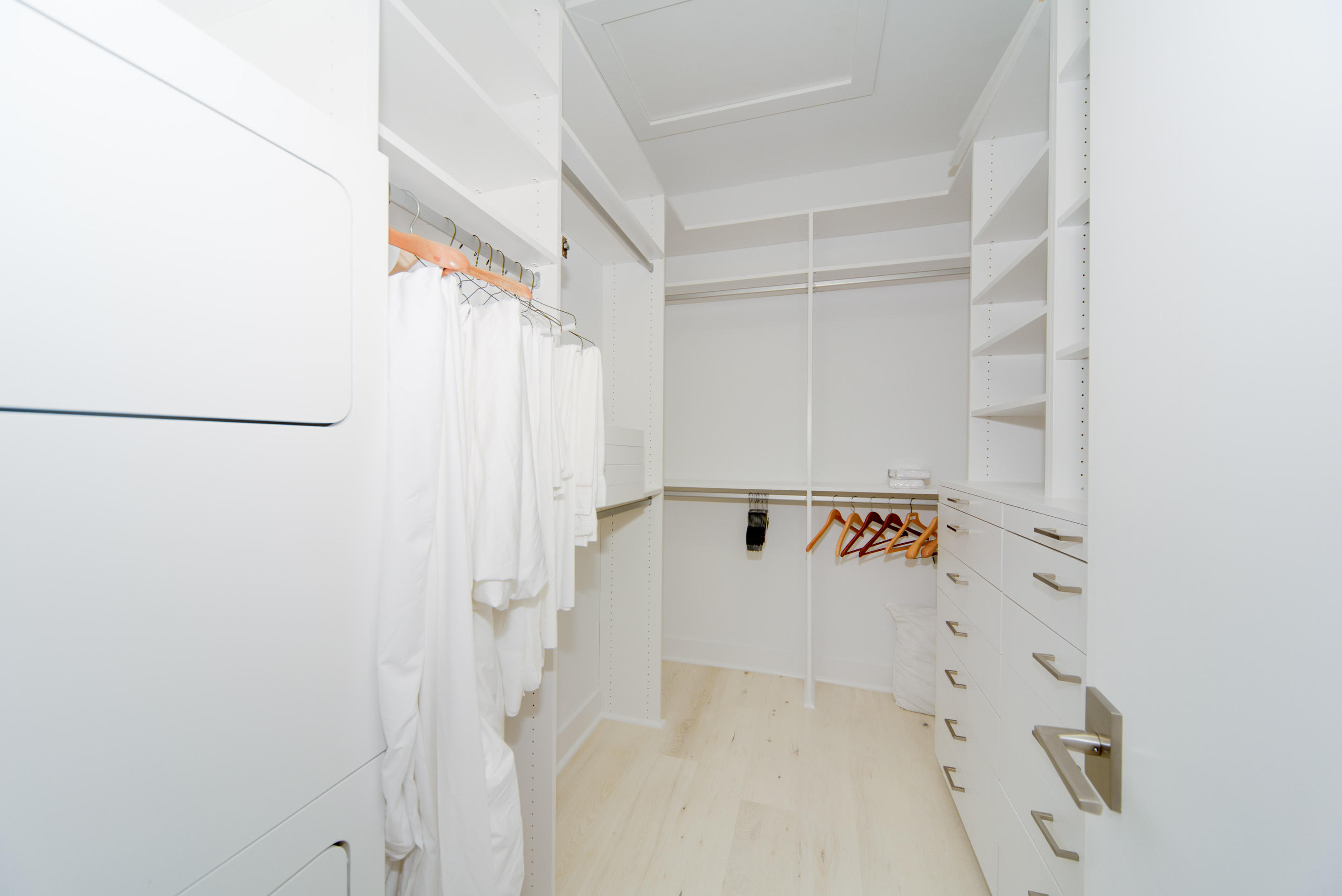 OAK TREE EST - Residential