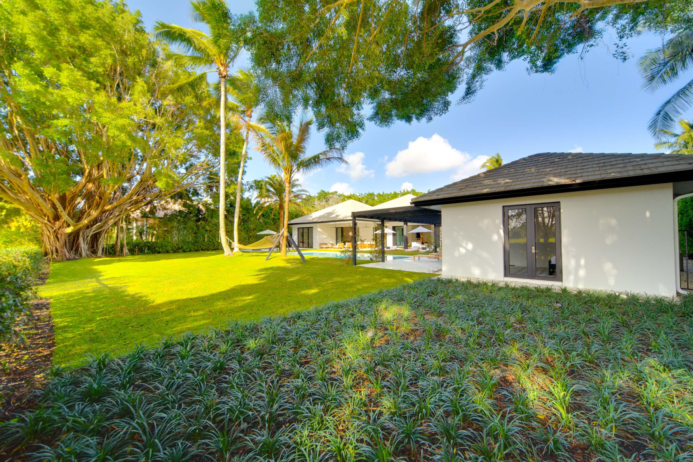 OAK TREE EST - Residential