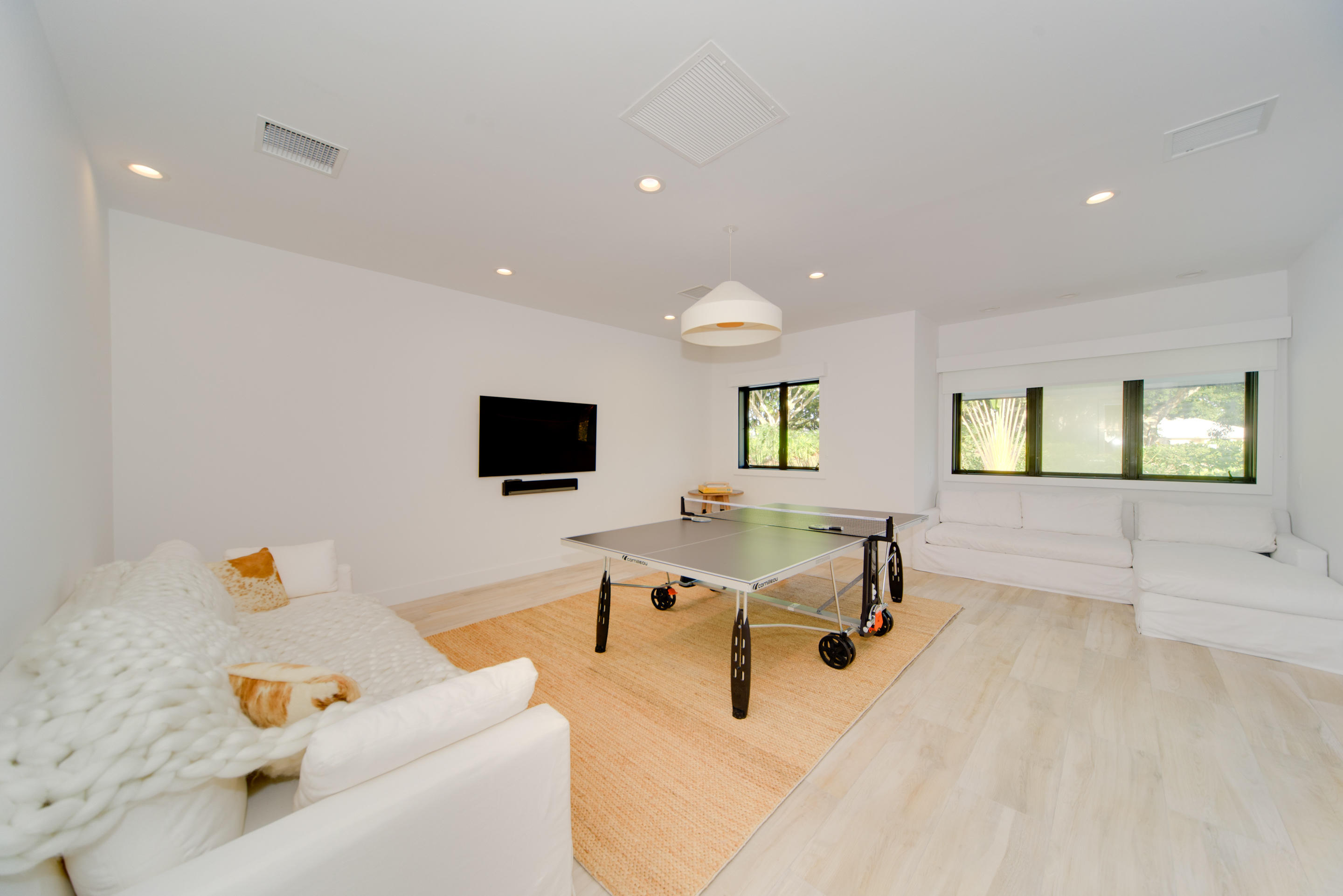 OAK TREE EST - Residential