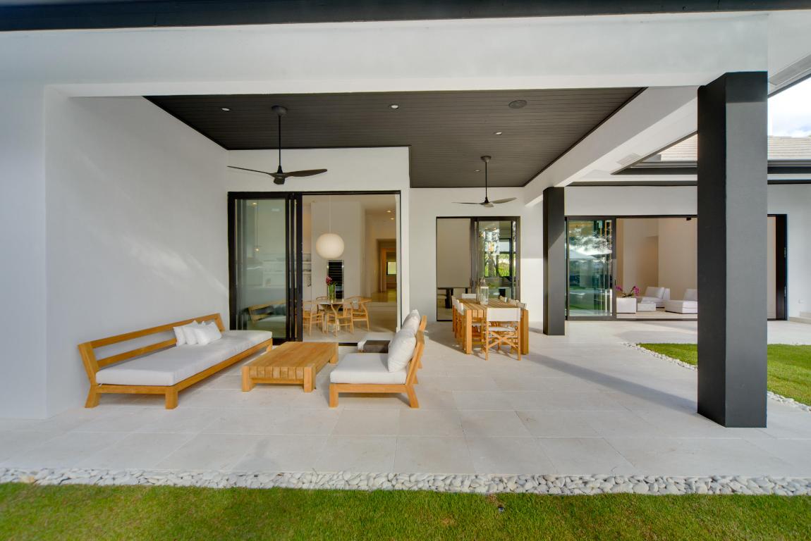 OAK TREE EST - Residential