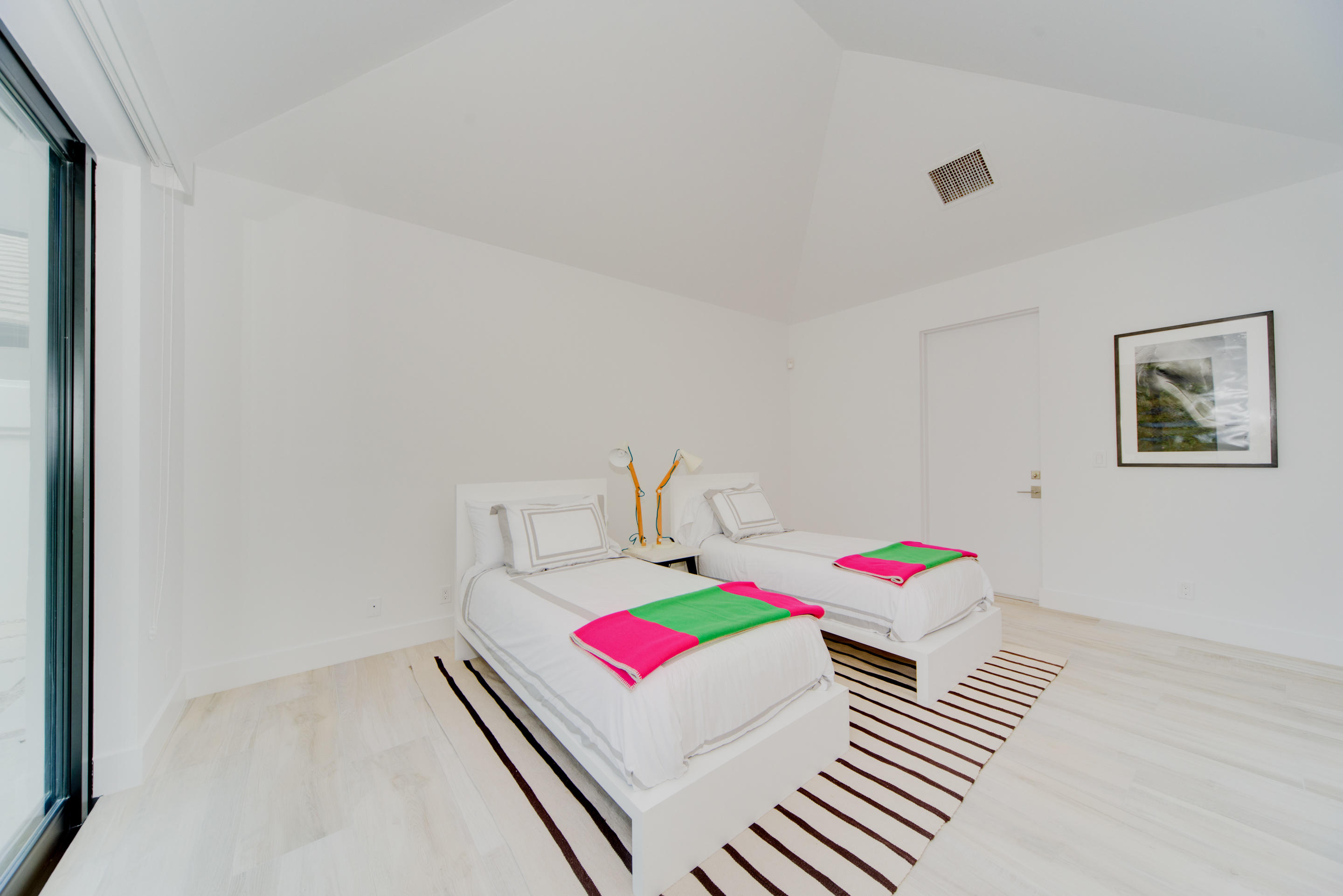 OAK TREE EST - Residential