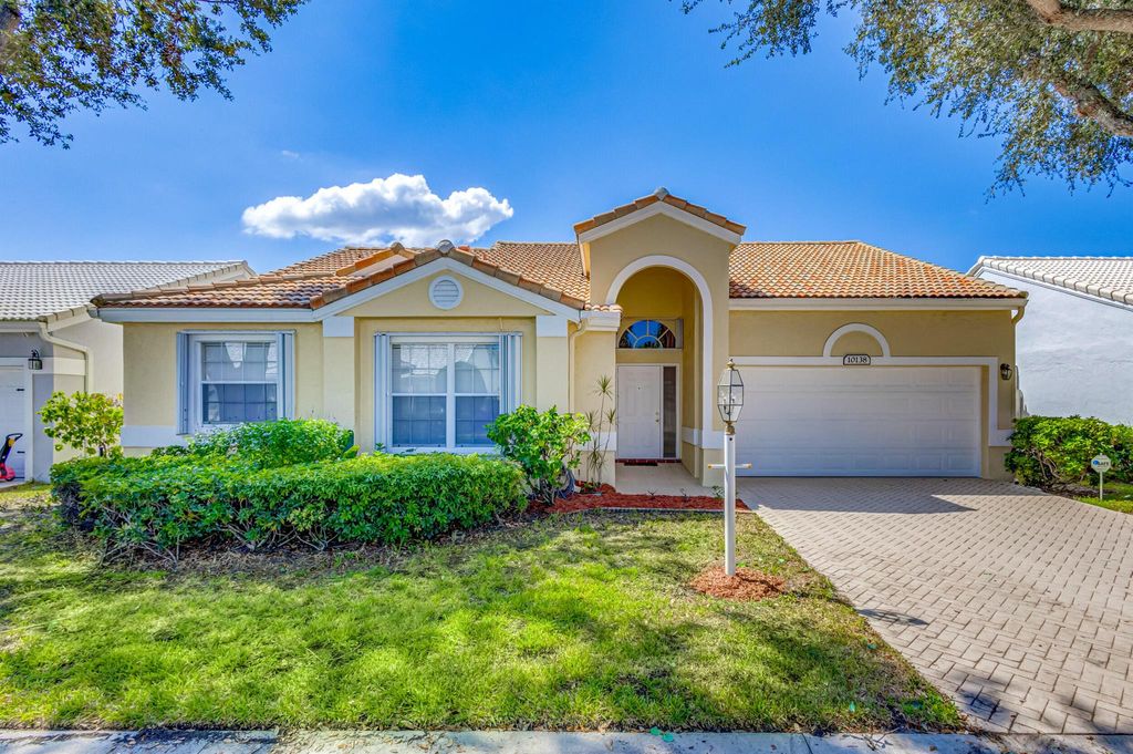 Photo of 10138 Caoba Street, Palm Beach Gardens, FL 33410 (MLS # R10916191)