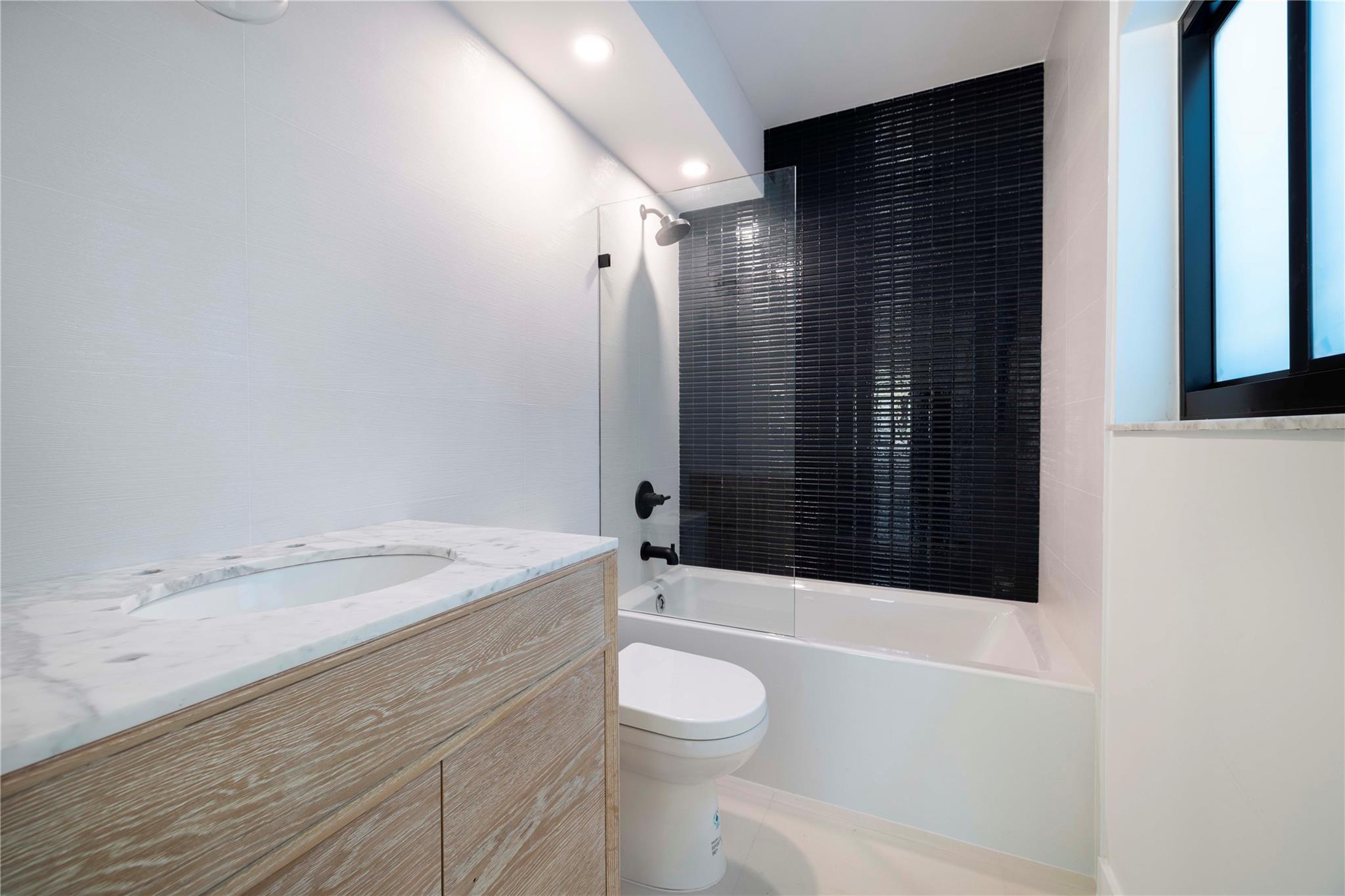 VICTORIA PARK - Residential