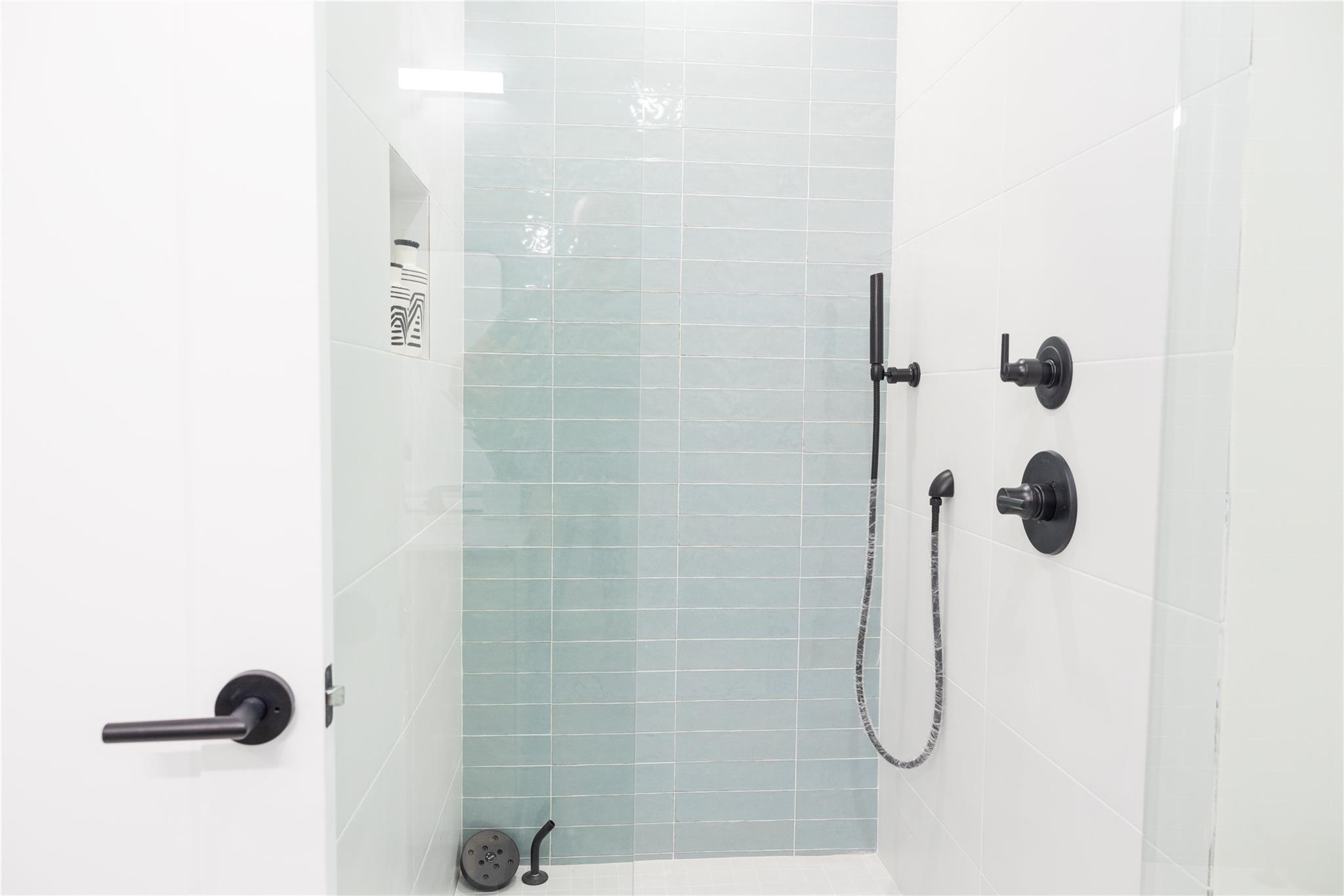 VICTORIA PARK - Residential