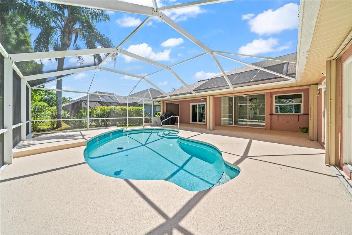 SAWGRASS LAKES CRANE POINTE - Residential