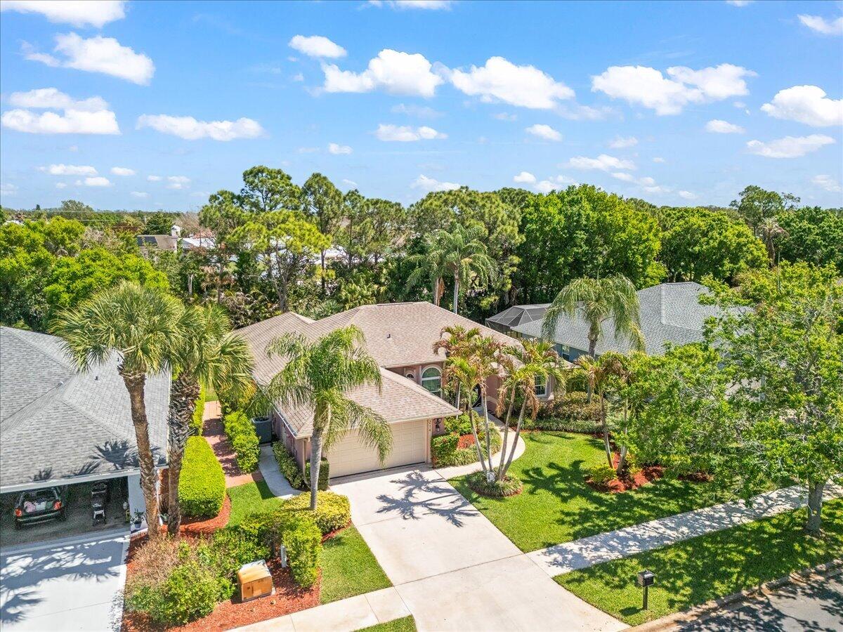 SAWGRASS LAKES CRANE POINTE - Residential