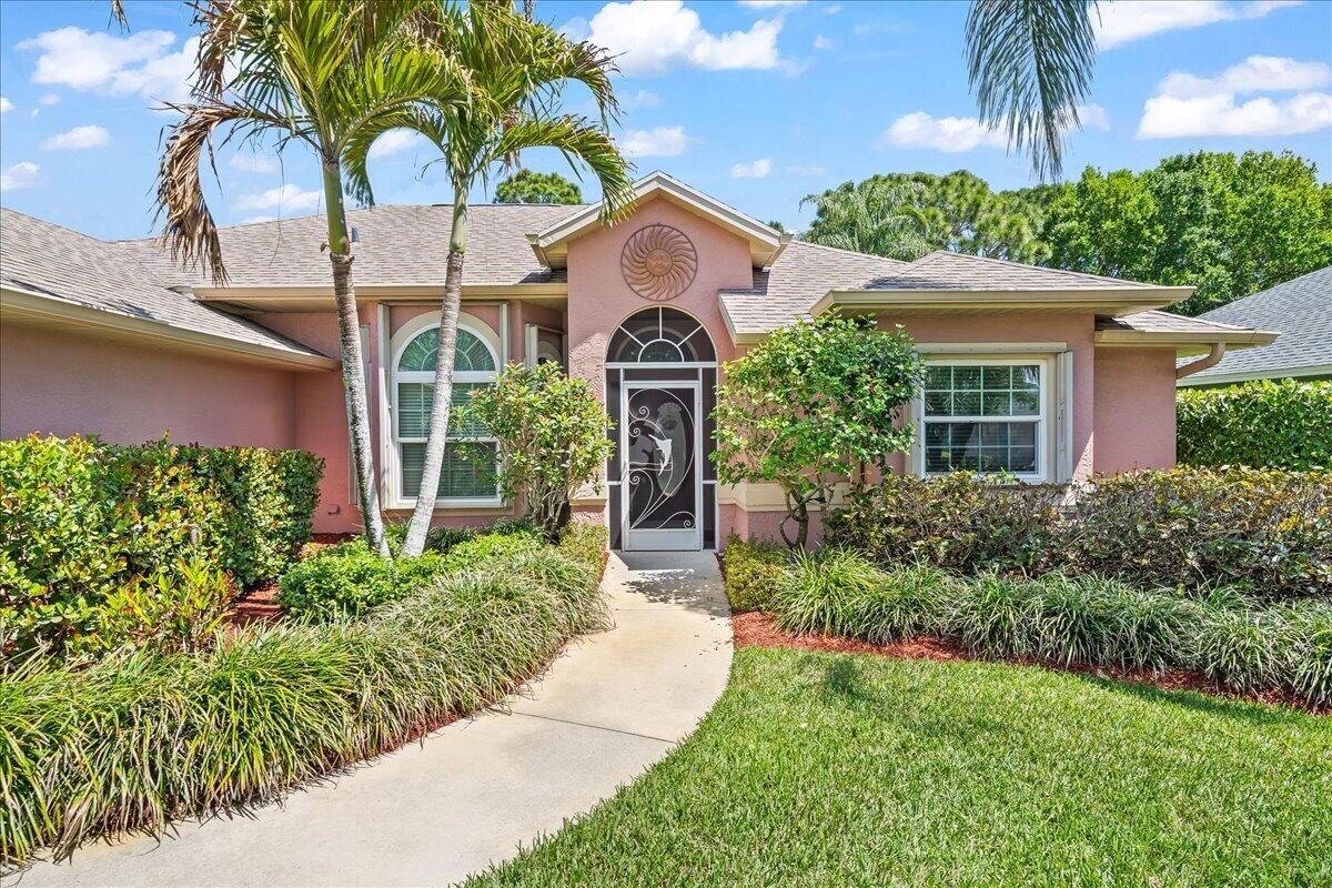 SAWGRASS LAKES CRANE POINTE - Residential