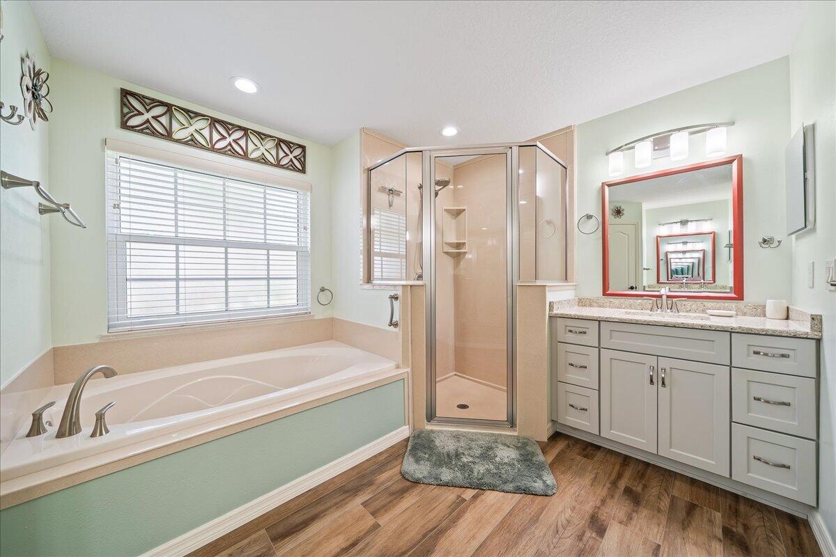 SAWGRASS LAKES CRANE POINTE - Residential