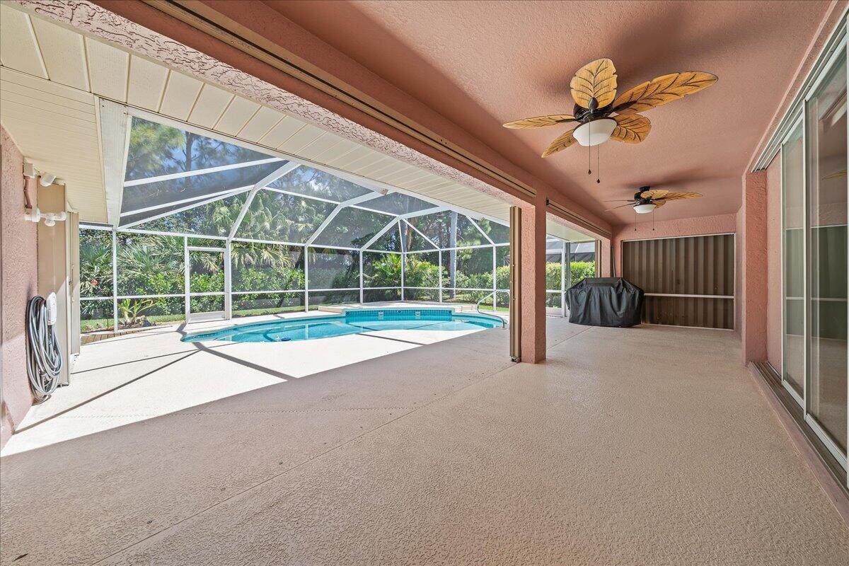 SAWGRASS LAKES CRANE POINTE - Residential