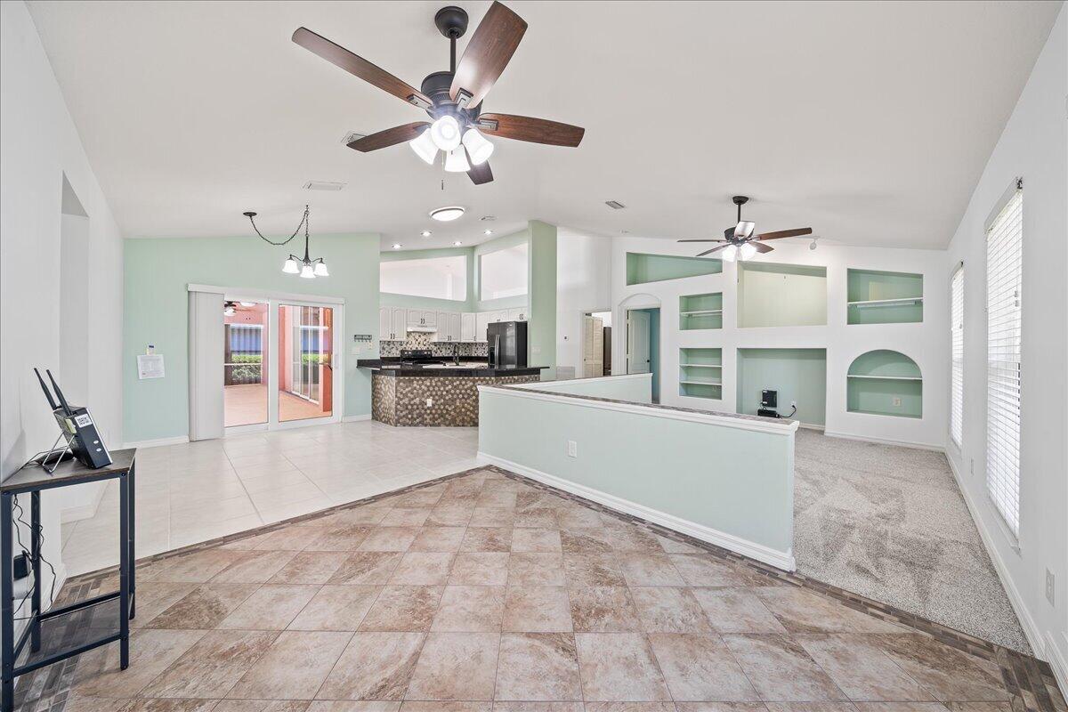 SAWGRASS LAKES CRANE POINTE - Residential